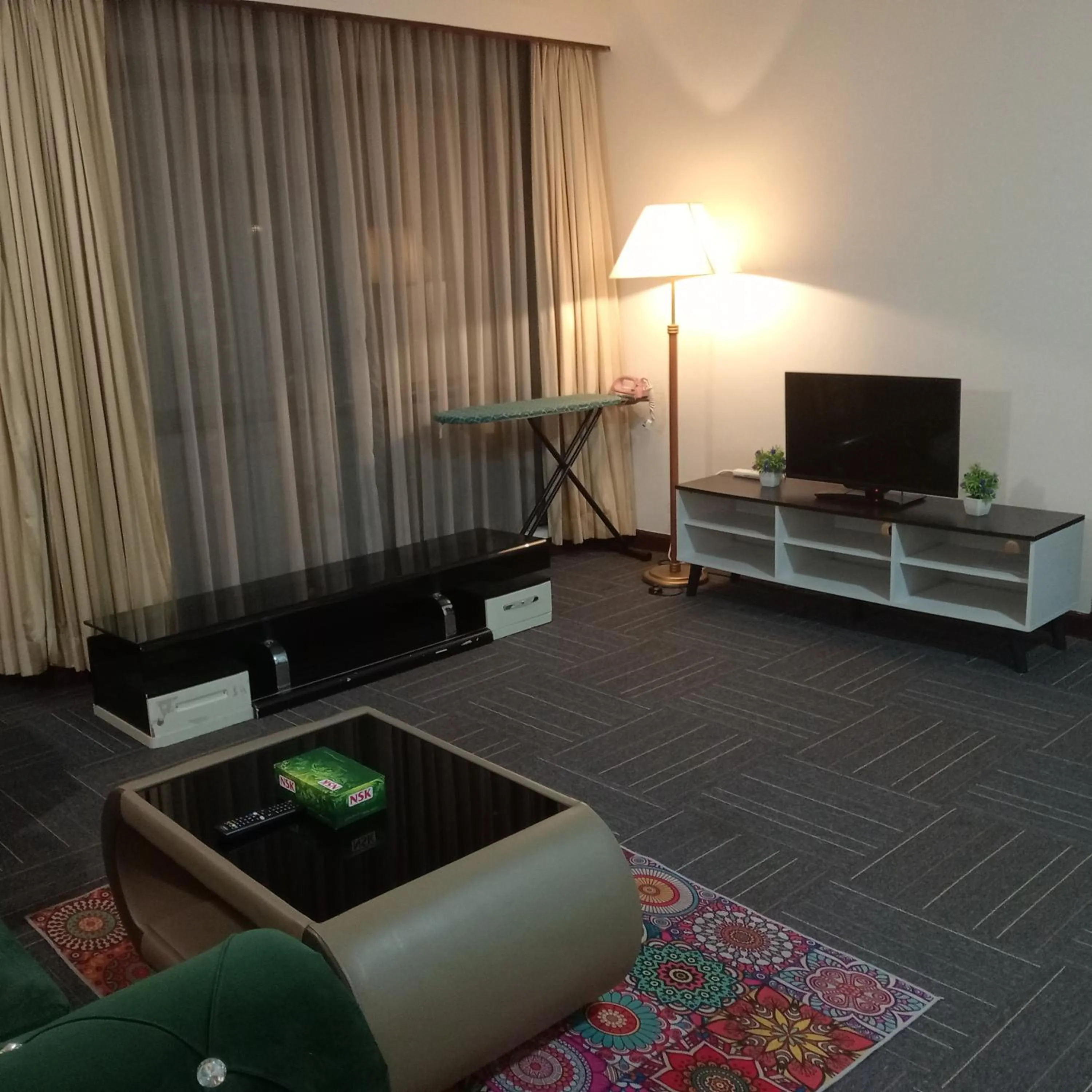 TV and multimedia in Star suite At times square