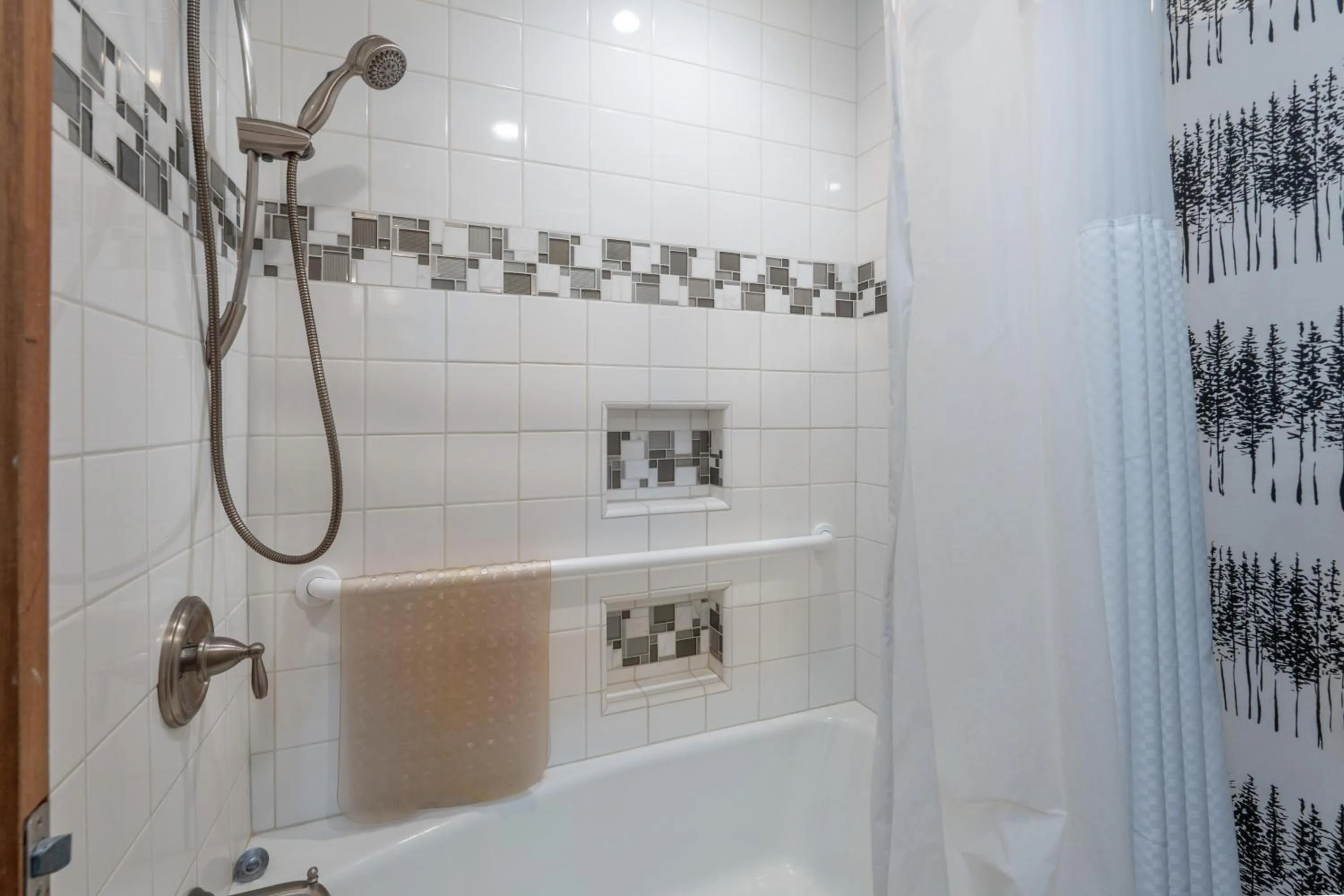 Cedar Mountain Lodge