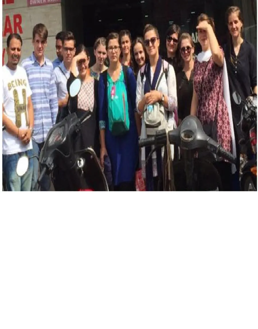 group of guests in Hotel Popular