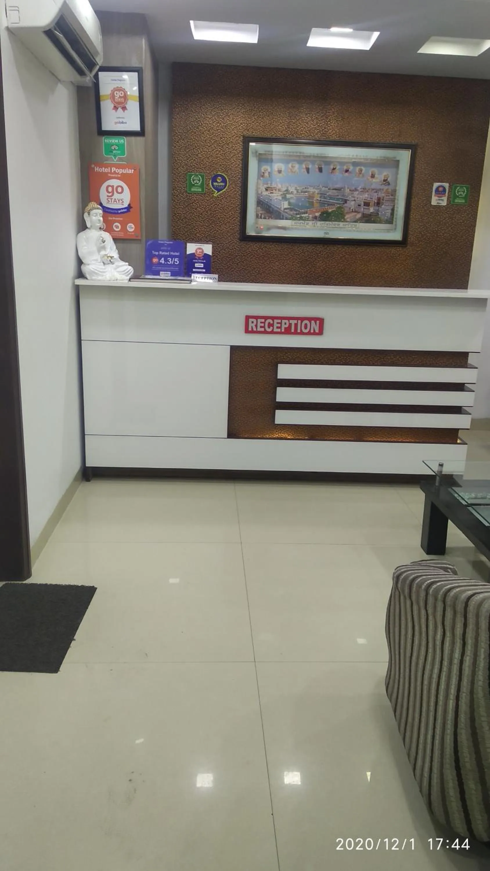 Lobby or reception in Hotel Popular