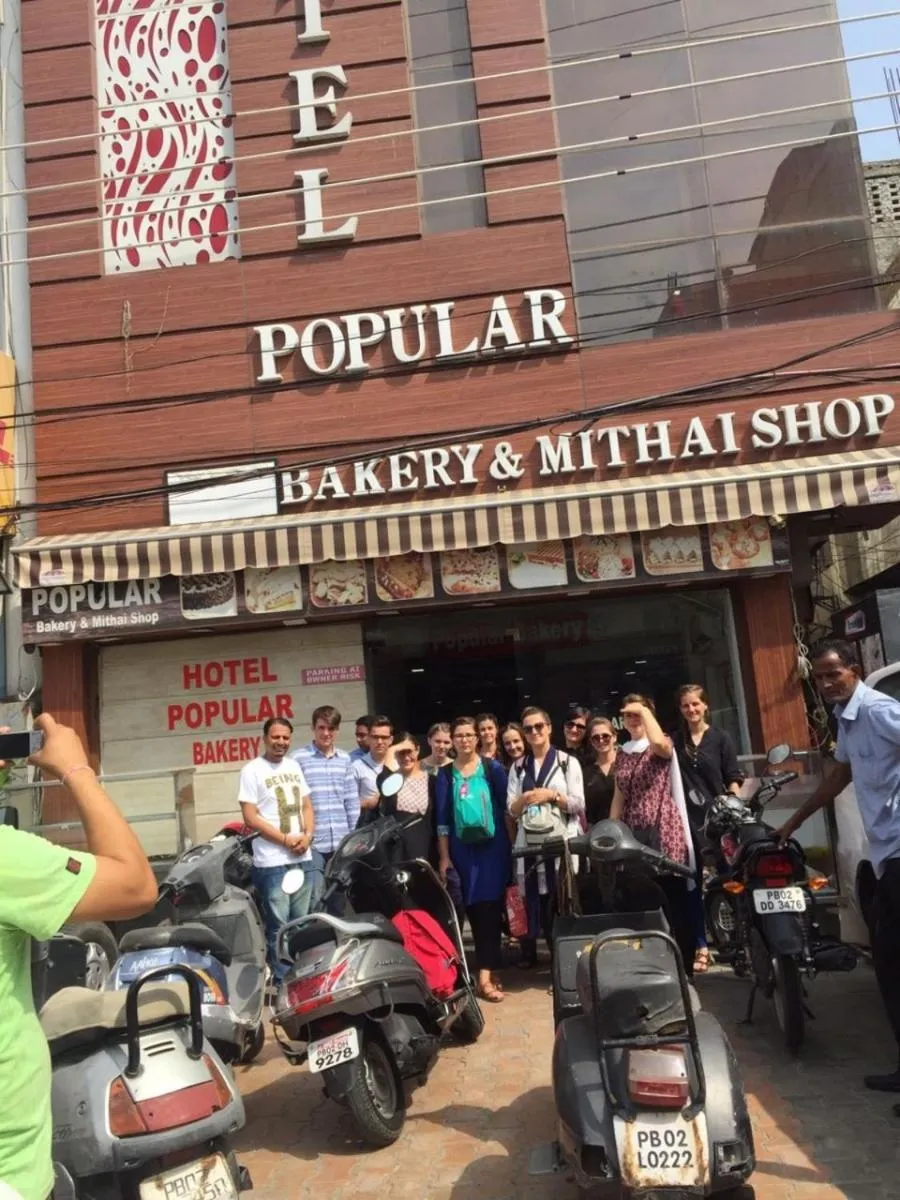 group of guests in Hotel Popular