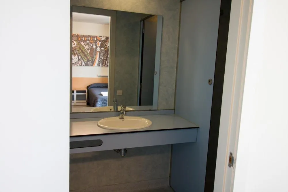 Barcelona Pere Tarrés Youth Hostel