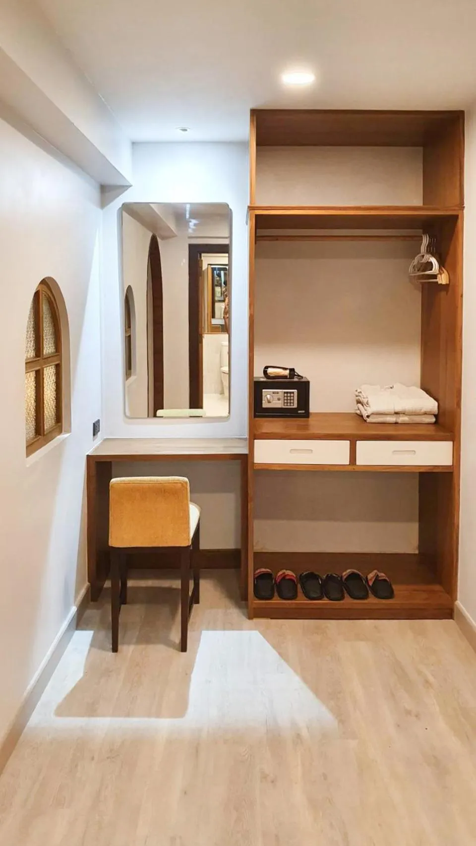 Living room in Big Tree Old Town Hotel