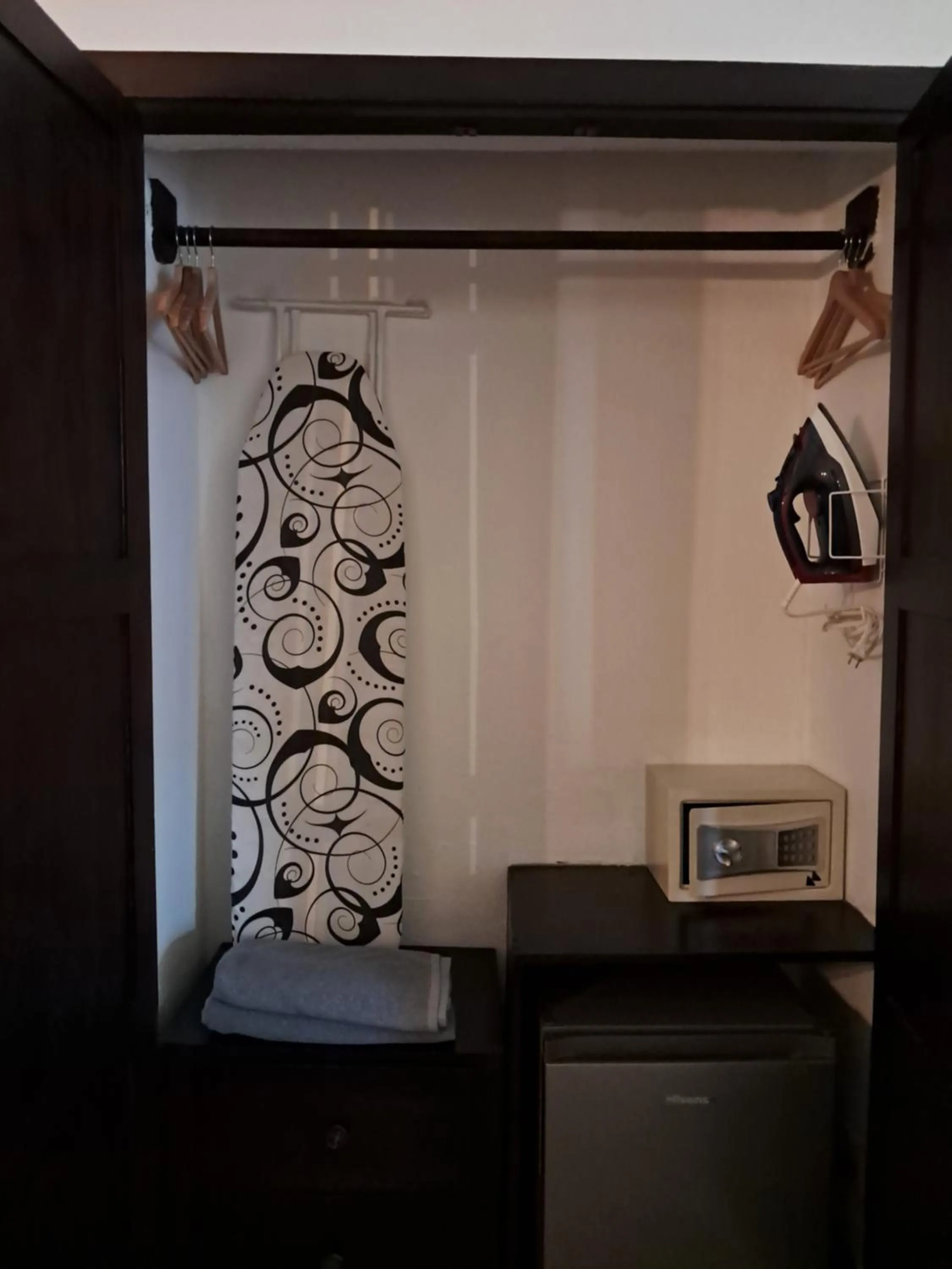 minibar in Hotel Boutique Patio Corao