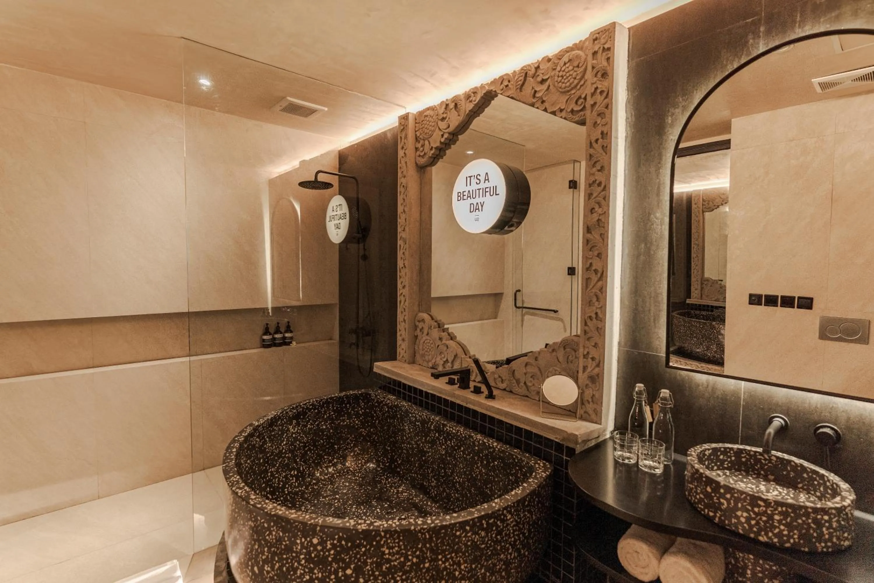 Shower in Soulshine Resort Ubud, Bali