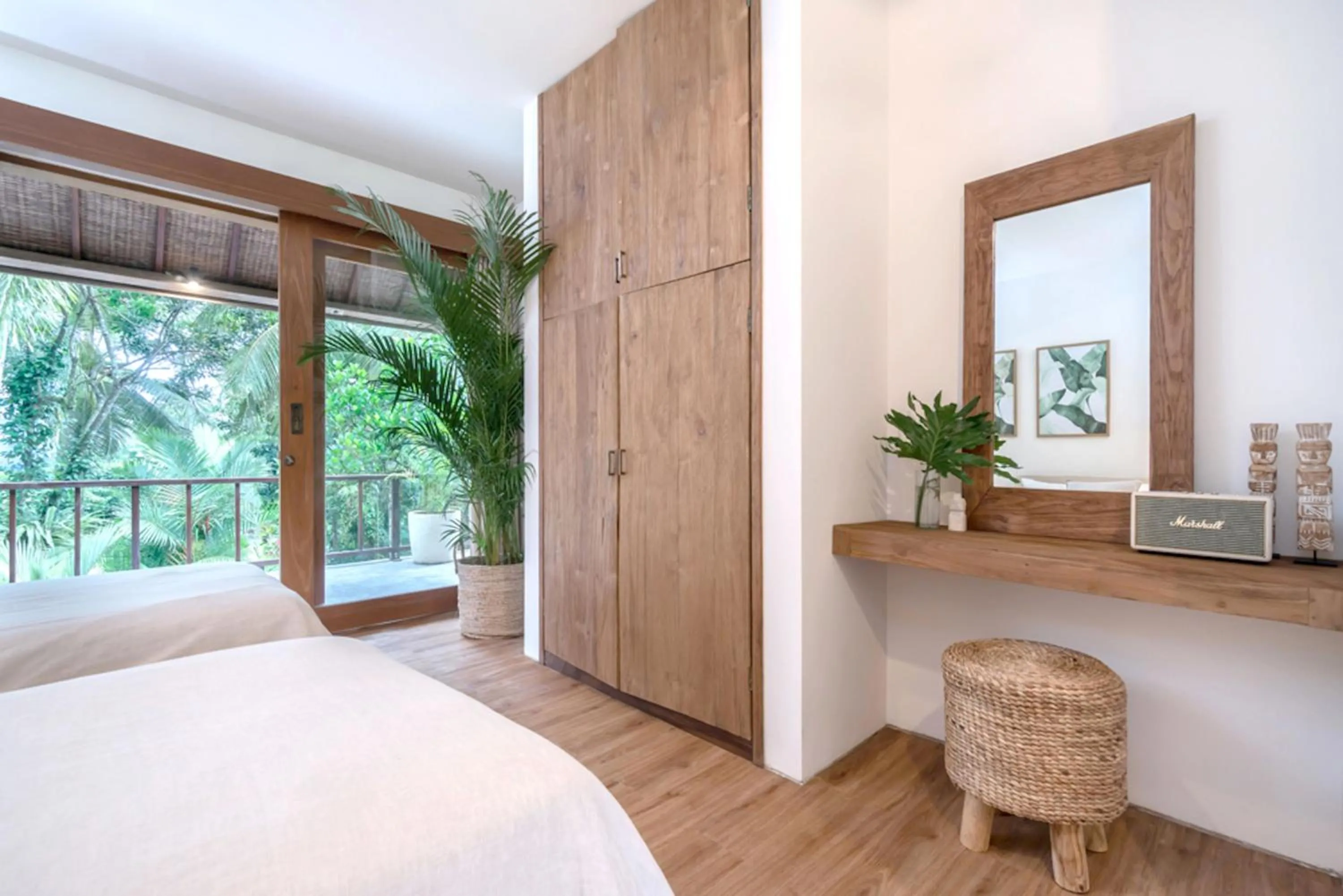 wardrobe, Bed in Soulshine Resort Ubud, Bali