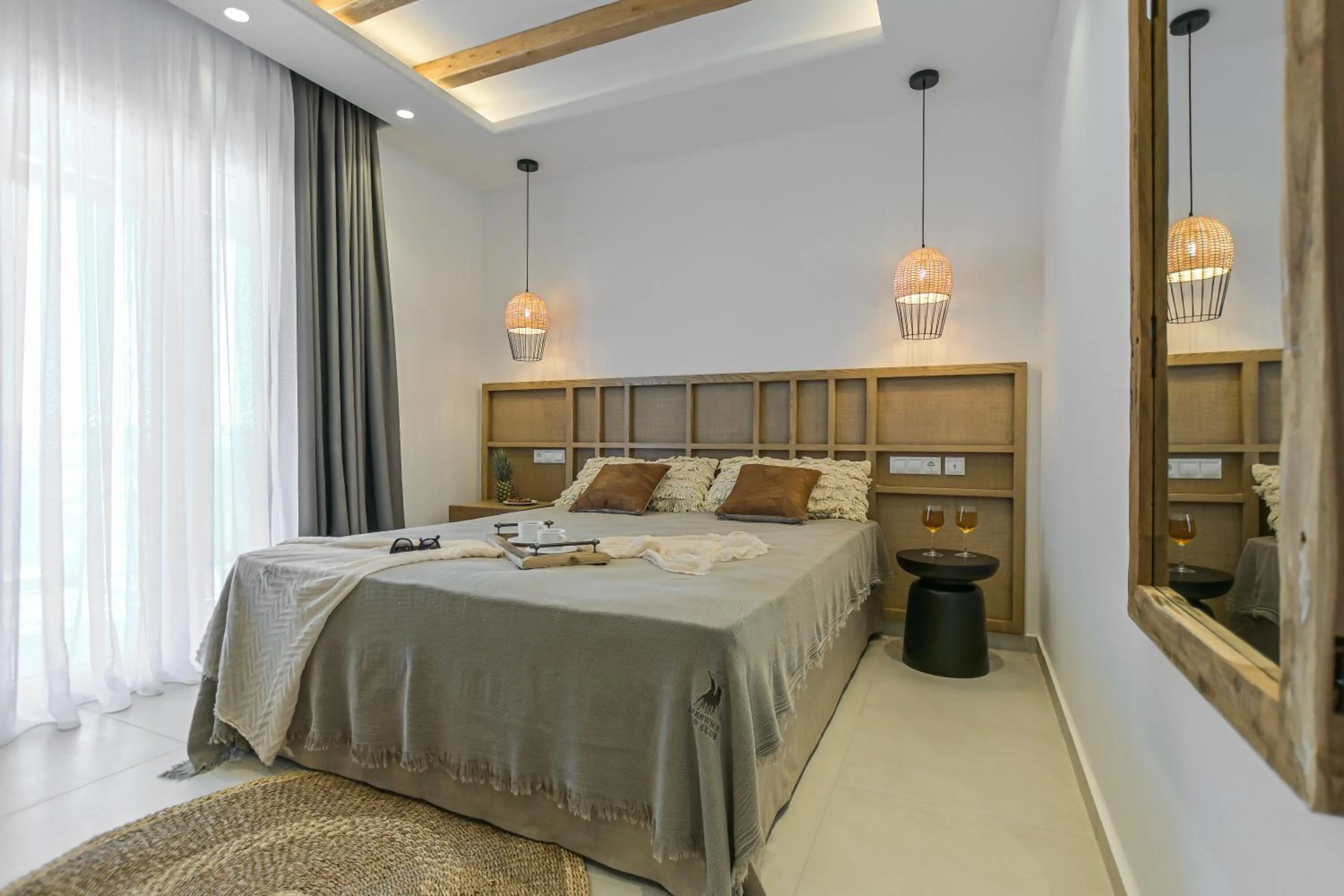 Bedroom, Bed in Sea & Olives Suites Hotel and Villas
