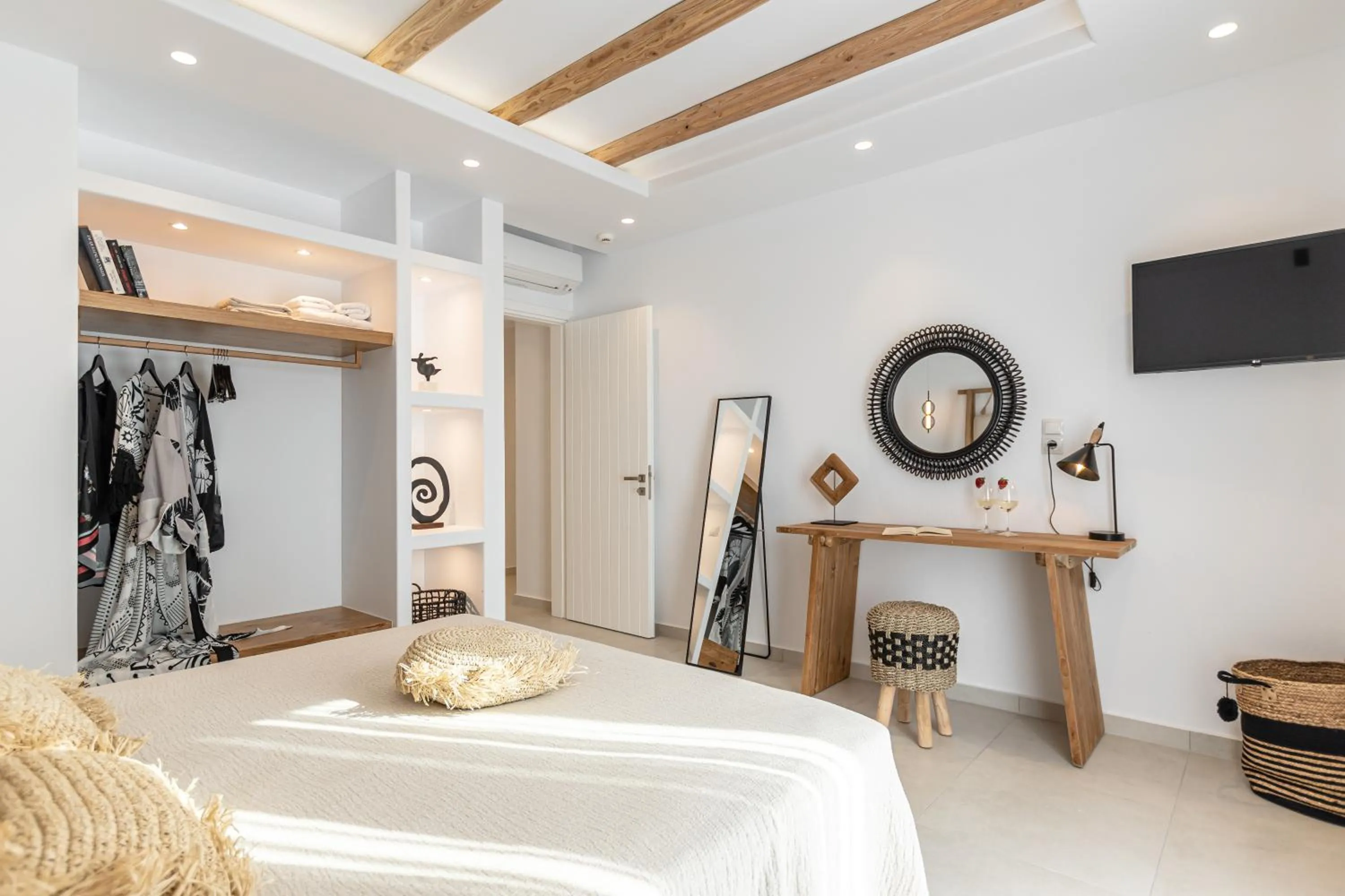 Bed in Sea & Olives Suites Hotel and Villas