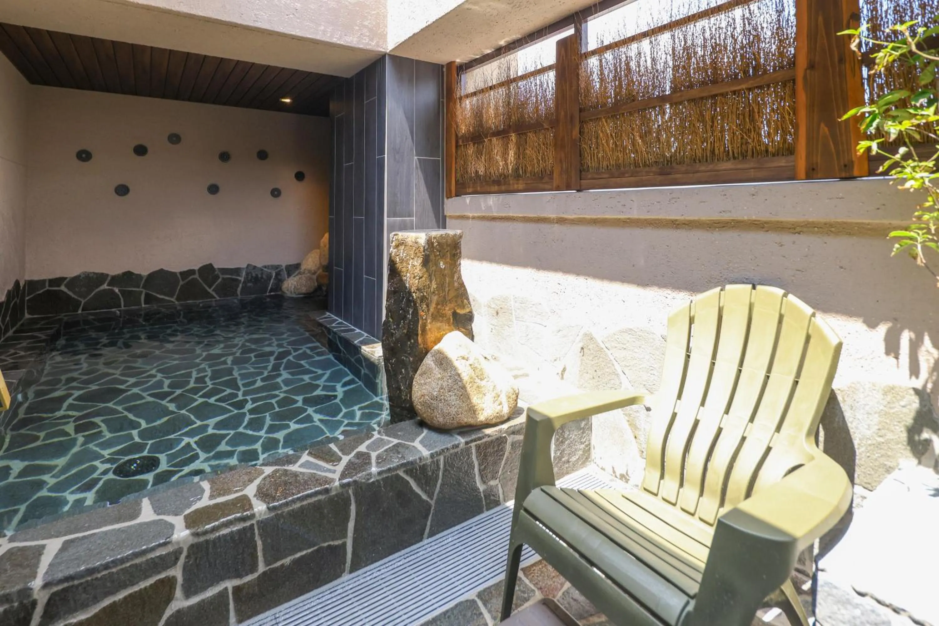 Public Bath in Natural Hot Spring Higo no Yu Onyado Nono Kumamoto