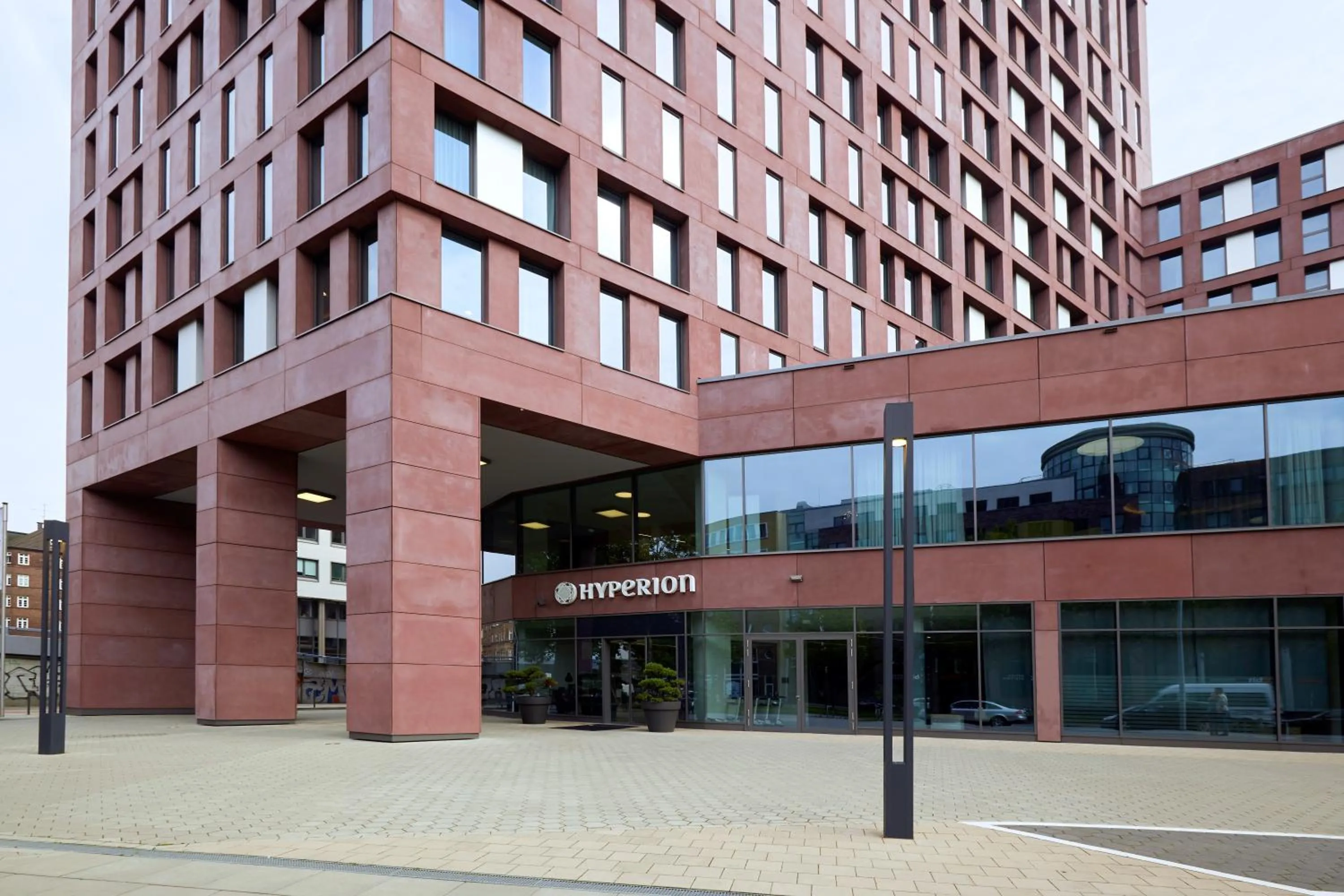 Facade/entrance in HYPERION Hotel Hamburg City, Trademark Collection by Wyndham