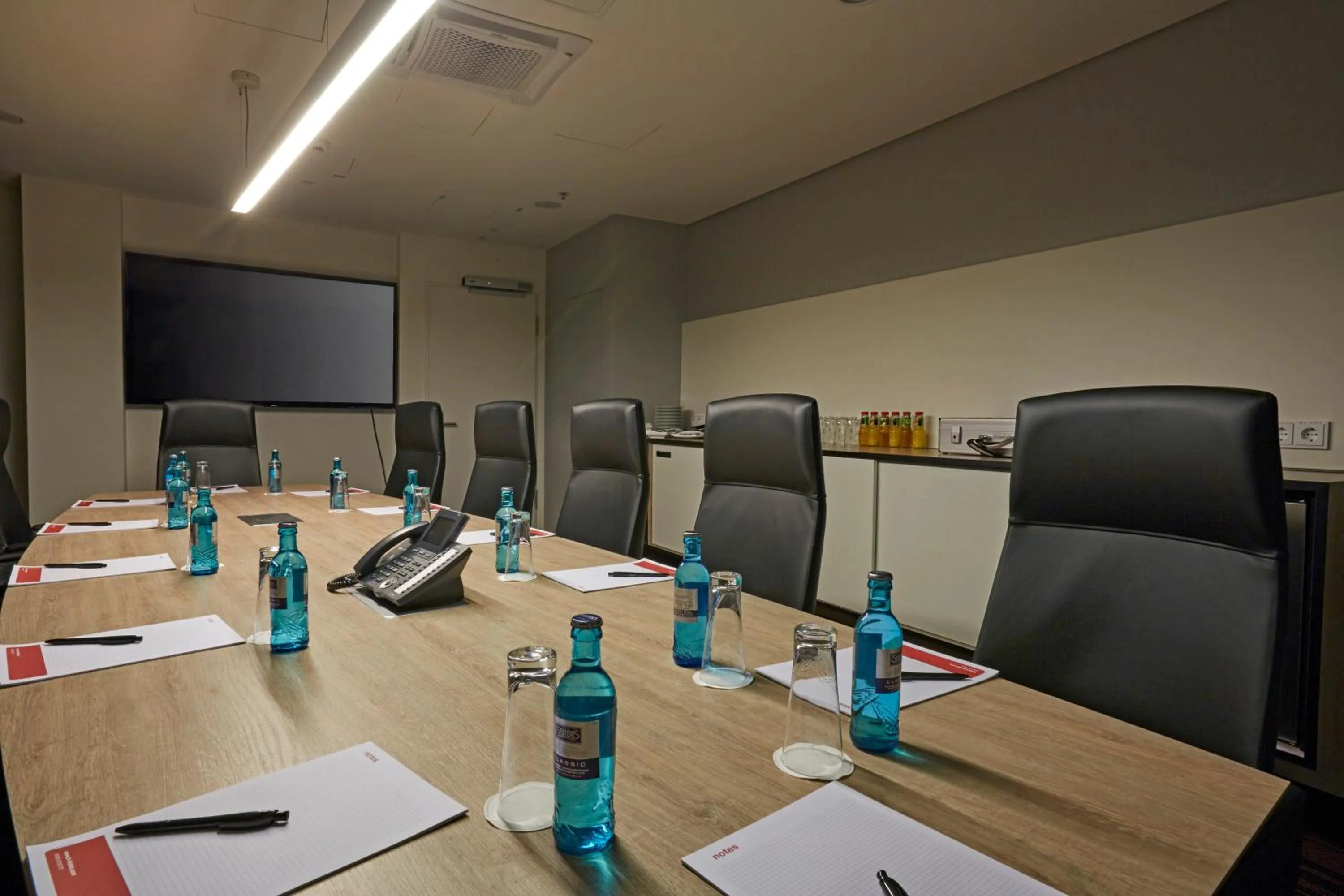 Meeting/conference room in HYPERION Hotel Hamburg City, Trademark Collection by Wyndham