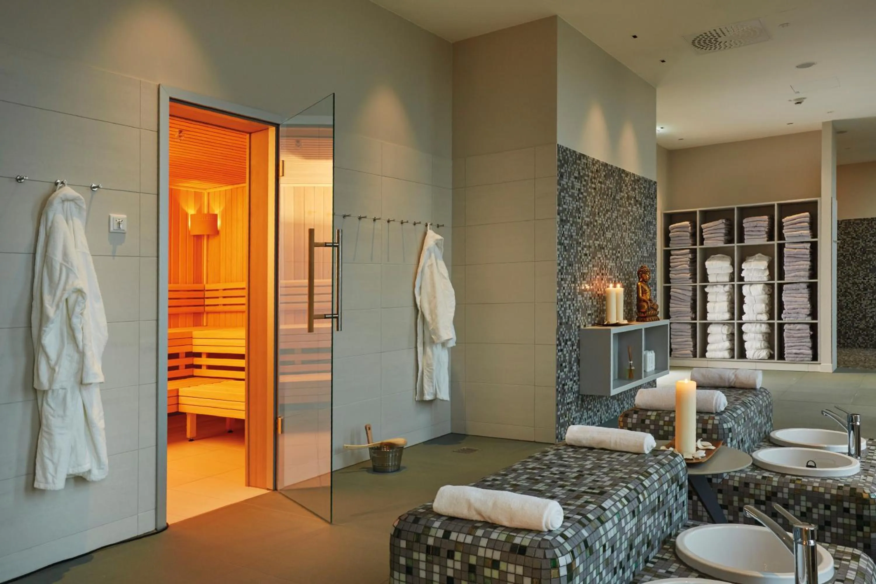 Sauna in HYPERION Hotel Hamburg City, Trademark Collection by Wyndham