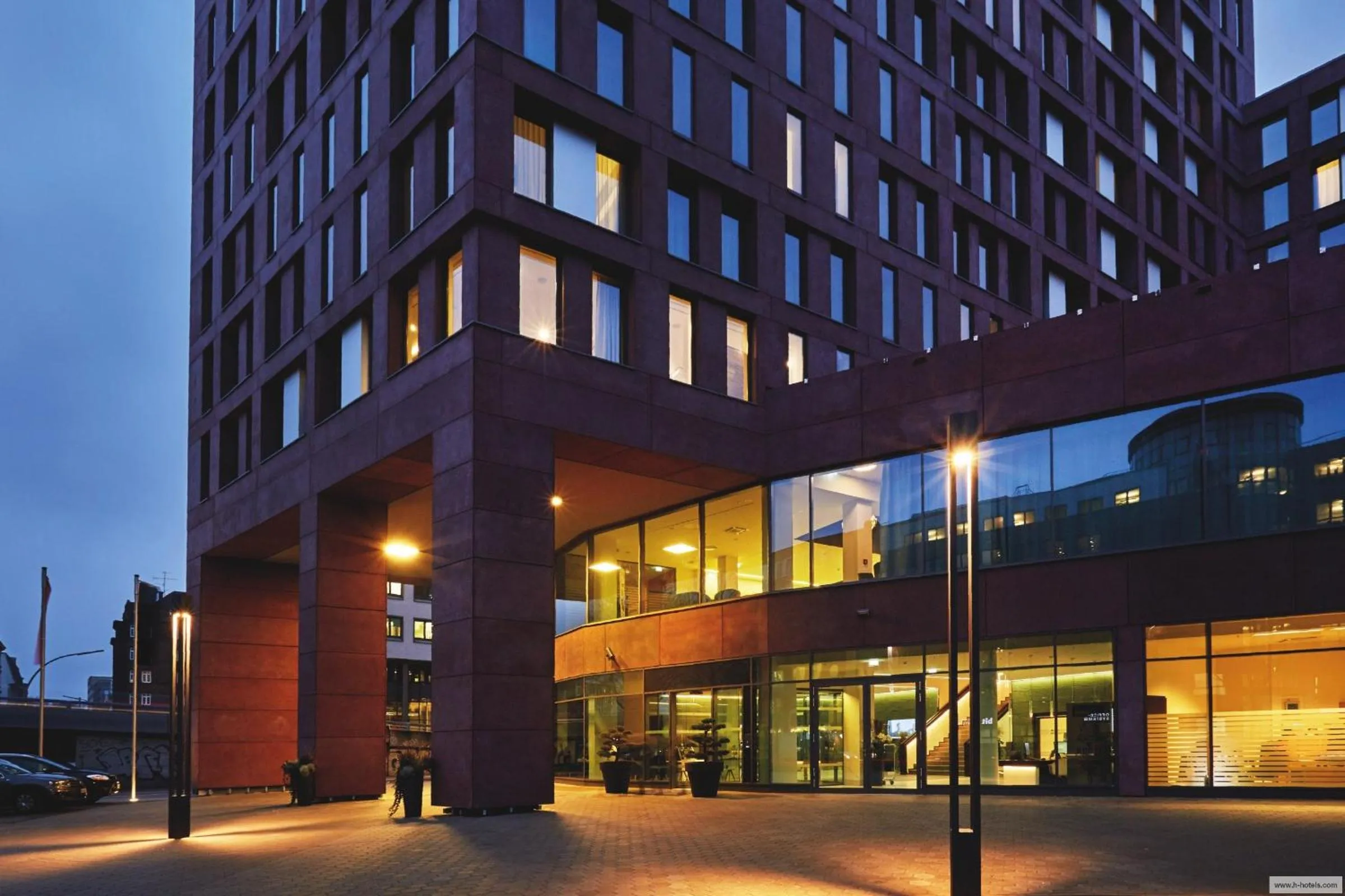 Facade/entrance in HYPERION Hotel Hamburg City, Trademark Collection by Wyndham