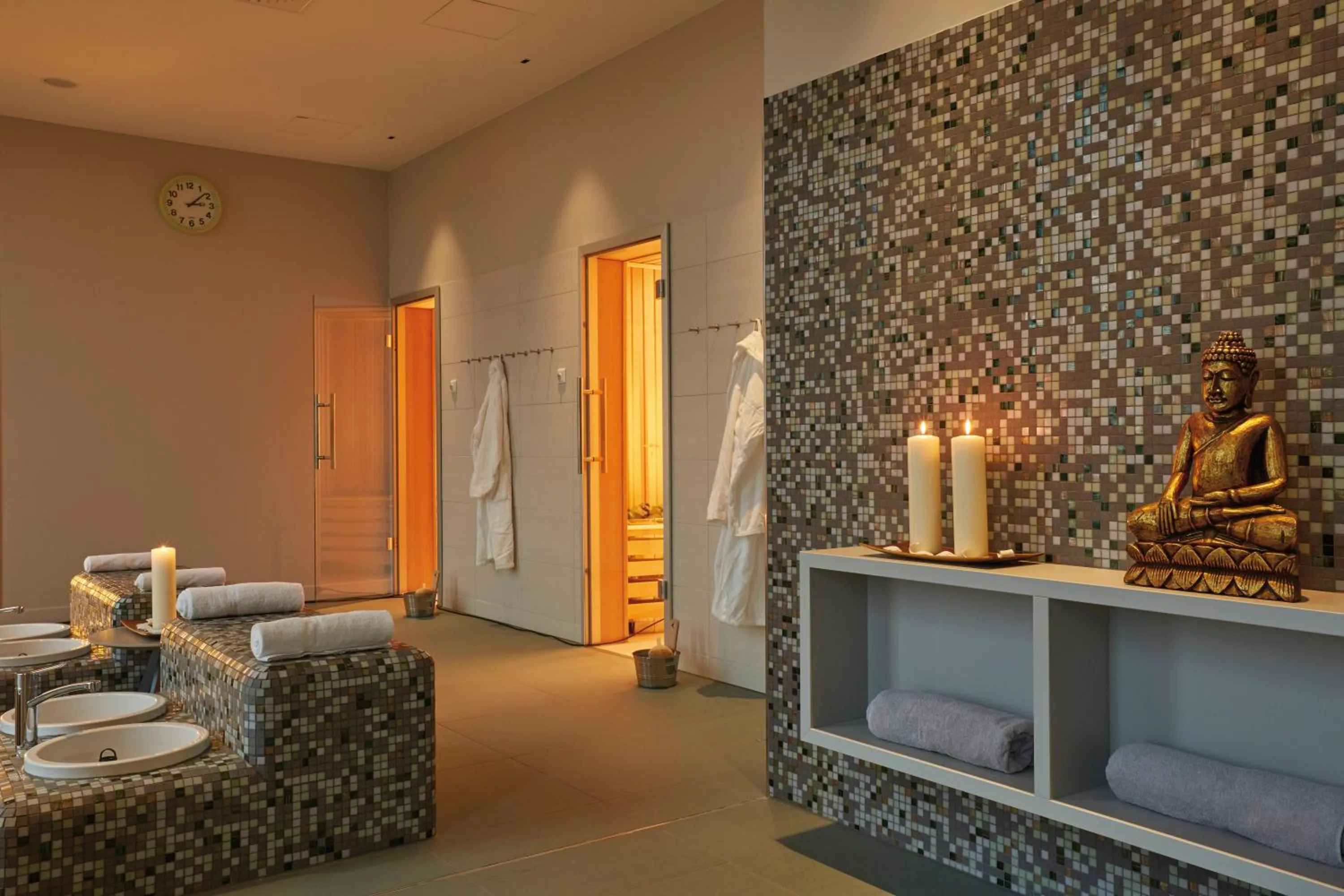 Sauna in HYPERION Hotel Hamburg City, Trademark Collection by Wyndham