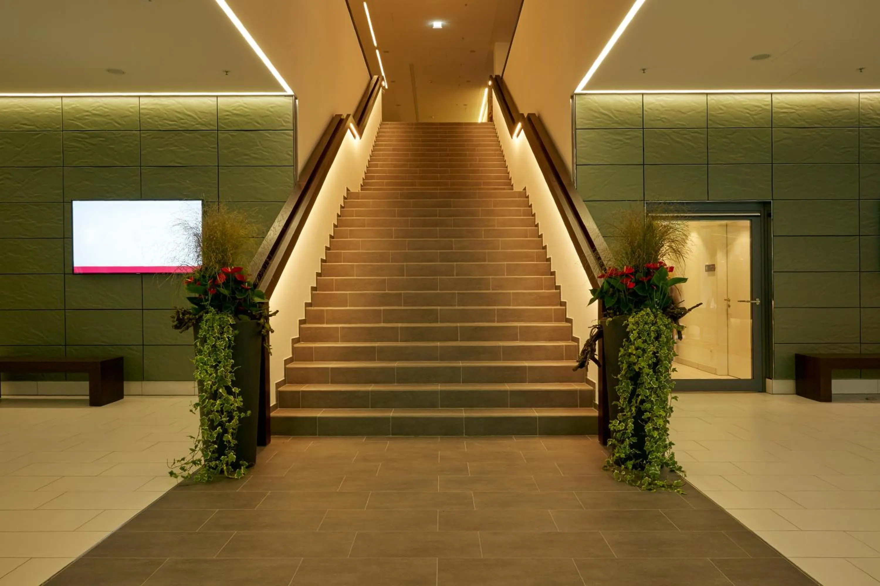 Lobby or reception in HYPERION Hotel Hamburg City, Trademark Collection by Wyndham