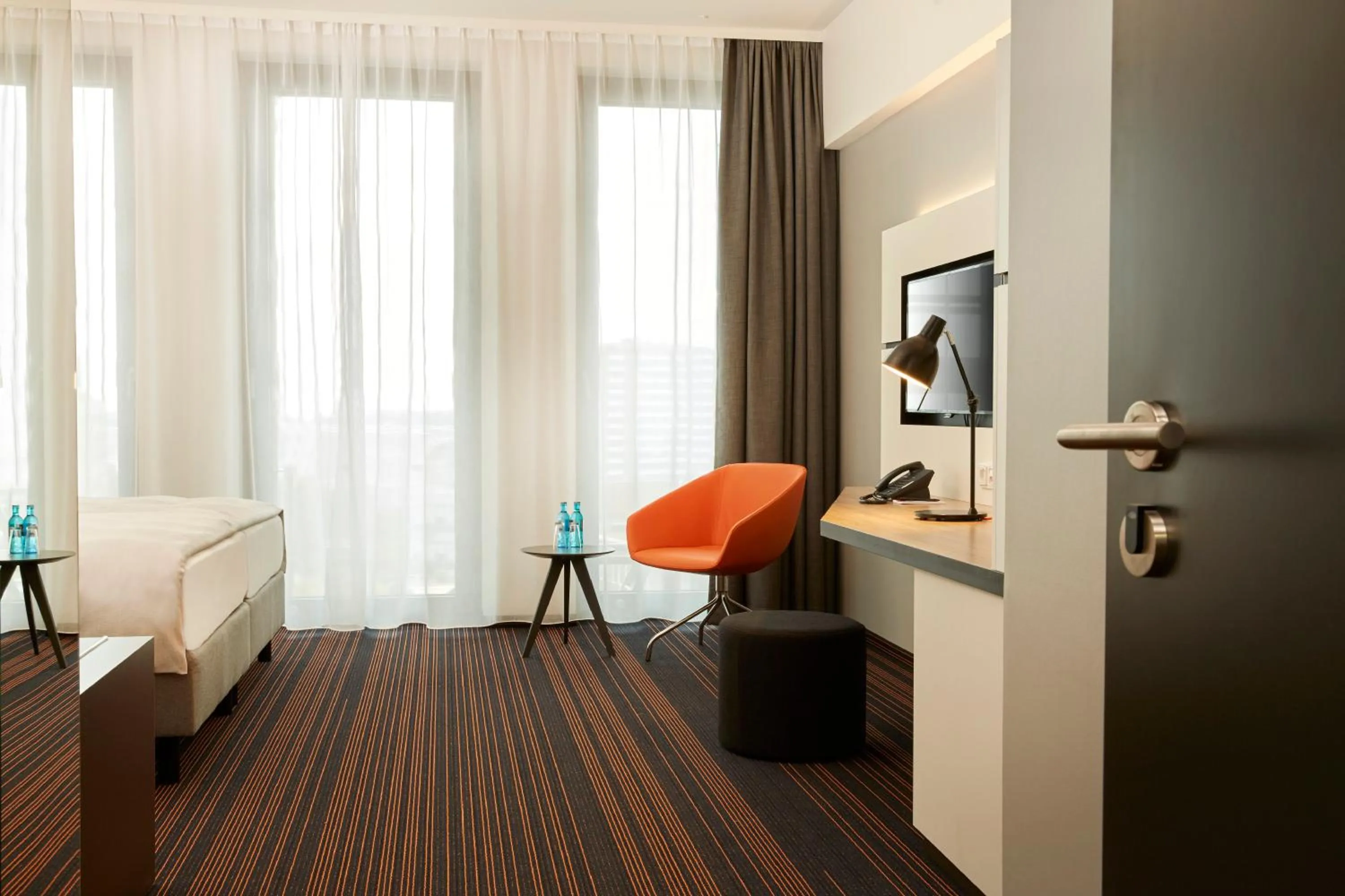 Photo of the whole room in HYPERION Hotel Hamburg City, Trademark Collection by Wyndham