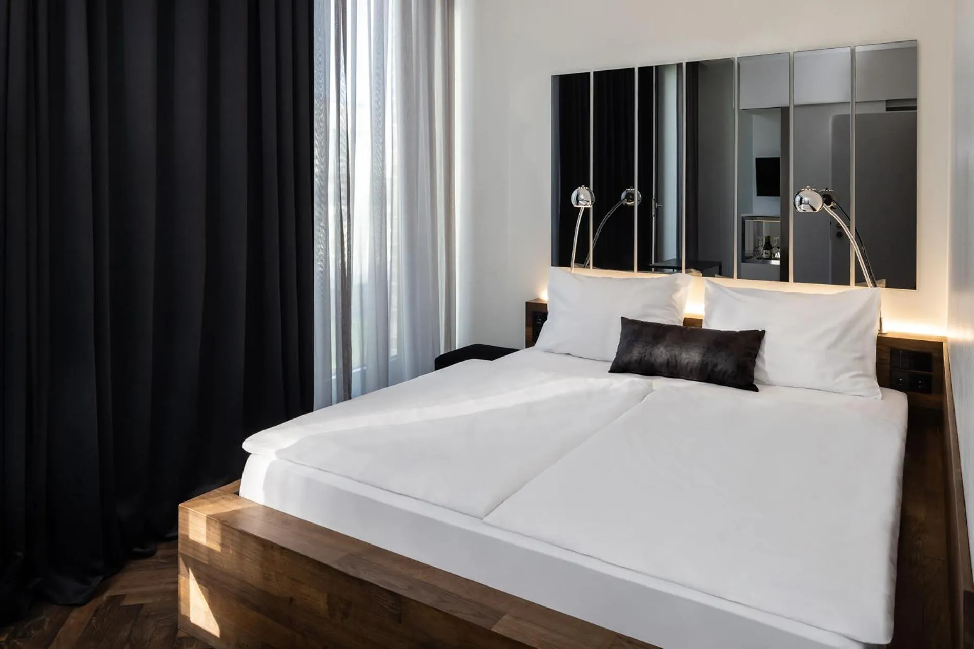 Bedroom, Bed in Hotel AMANO Grand Central