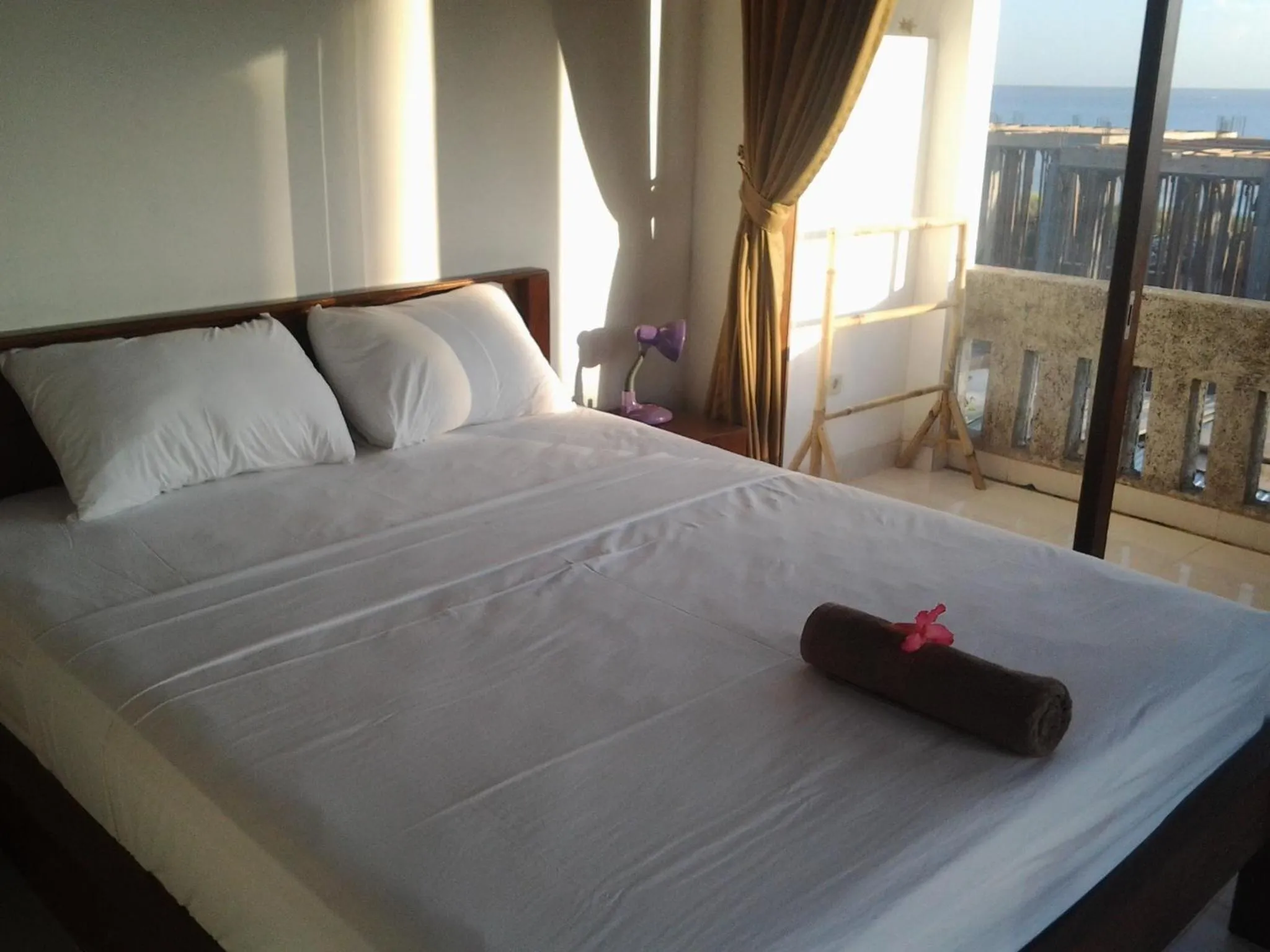 Double Room with Sea View - single occupancy in Sony Home Stay