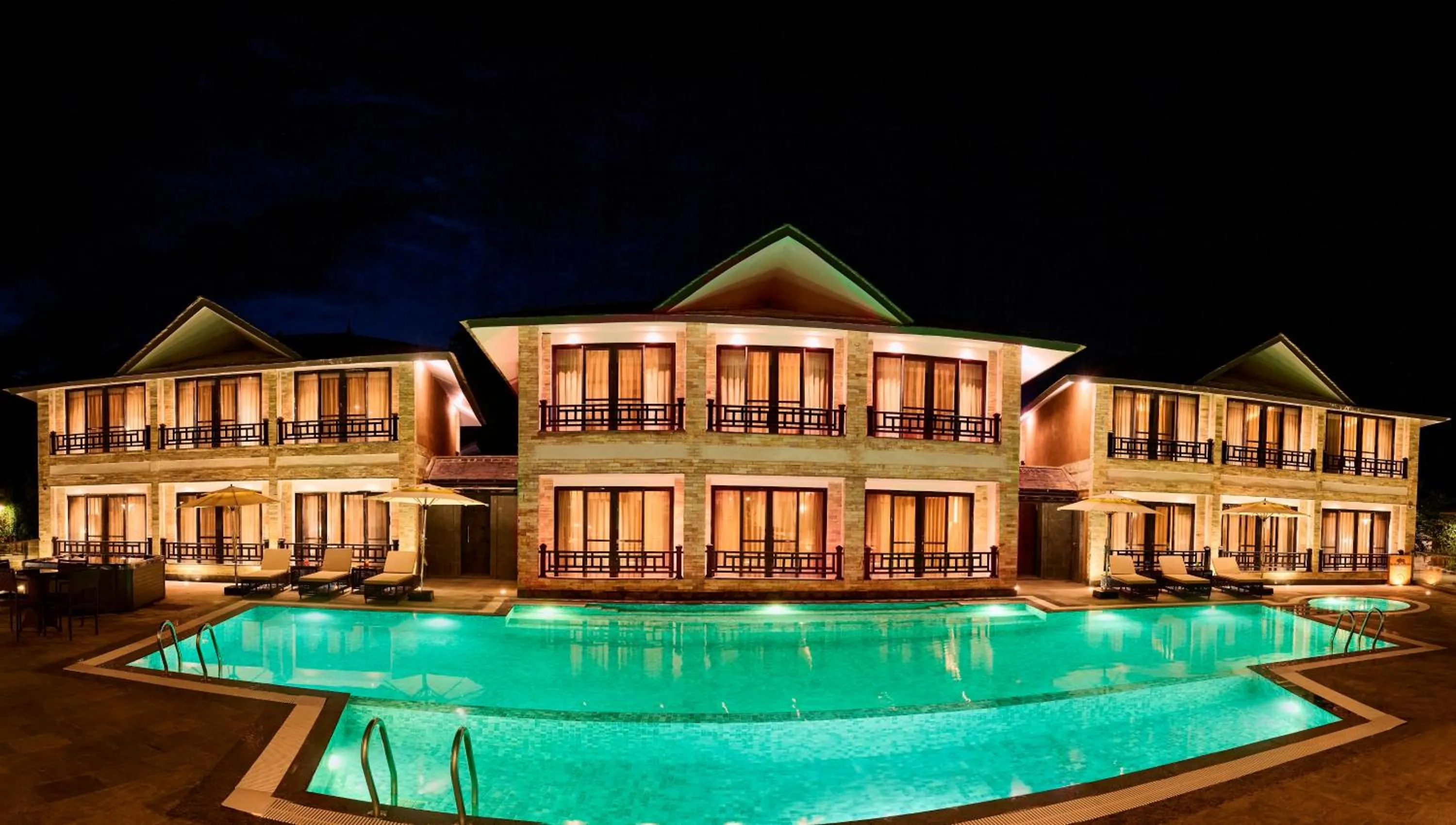 Swimming pool in Royal Tulip Chitwan Nepal