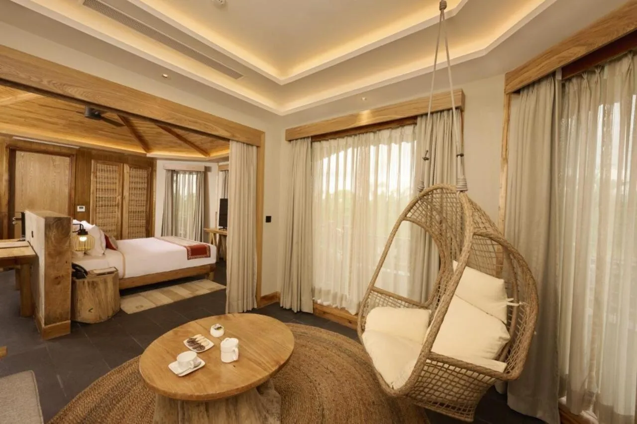 Bedroom, Bed in Royal Tulip Chitwan Nepal