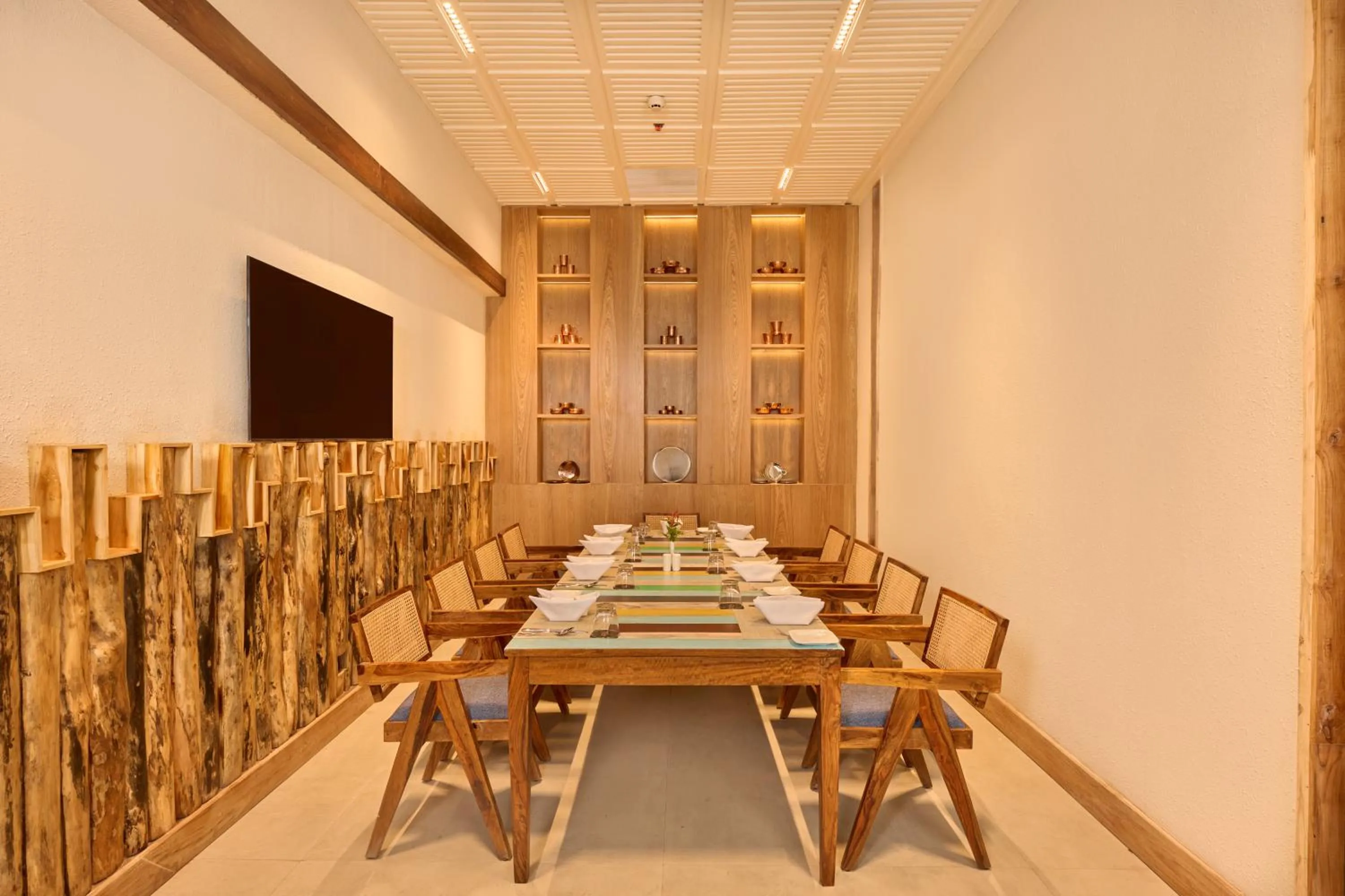 Restaurant/places to eat in Royal Tulip Chitwan Nepal