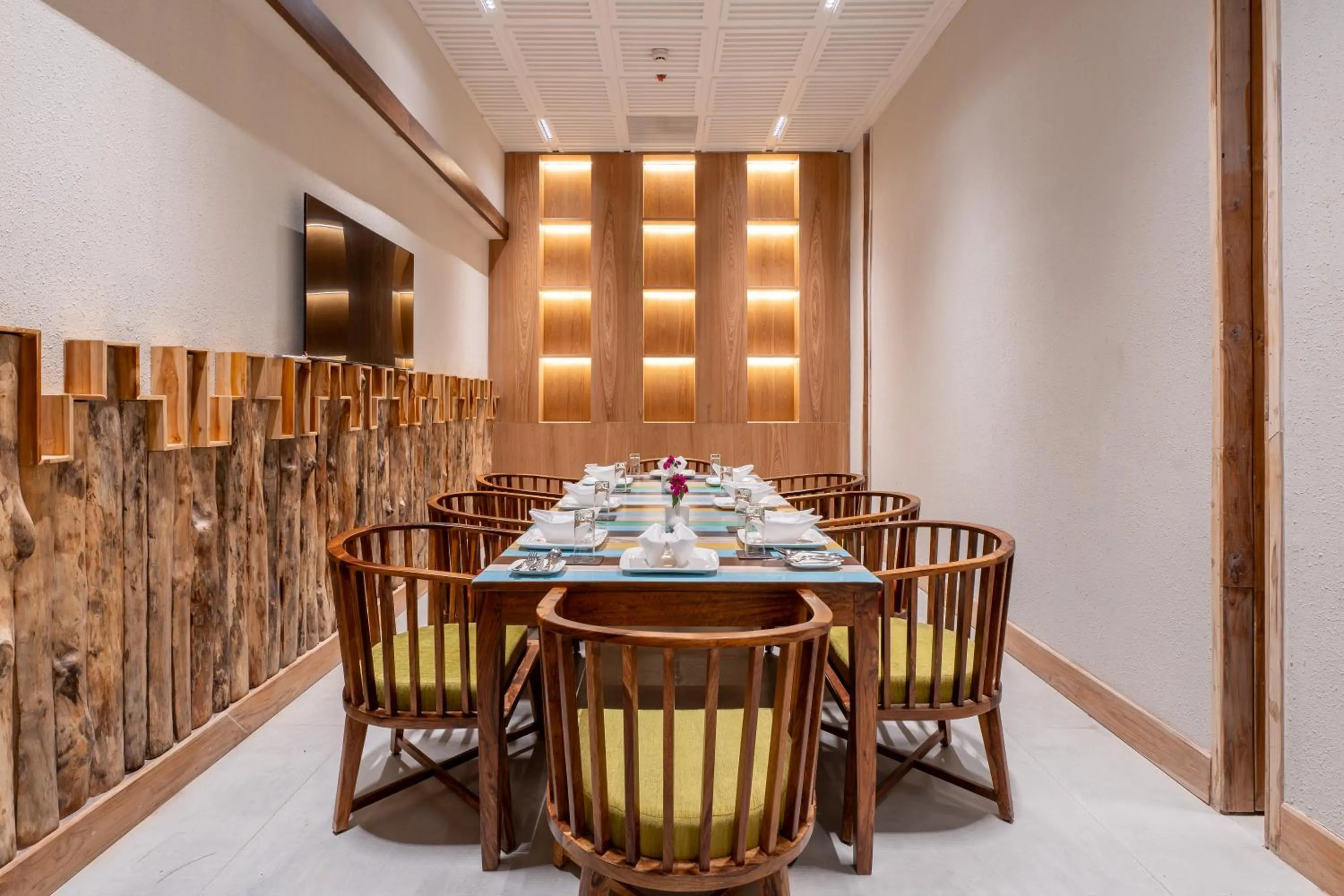 Restaurant/places to eat in Royal Tulip Chitwan Nepal