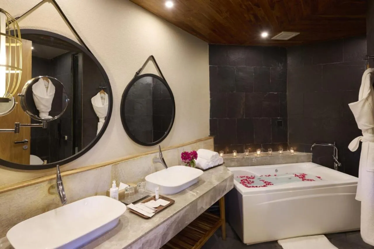 Bathroom in Royal Tulip Chitwan Nepal
