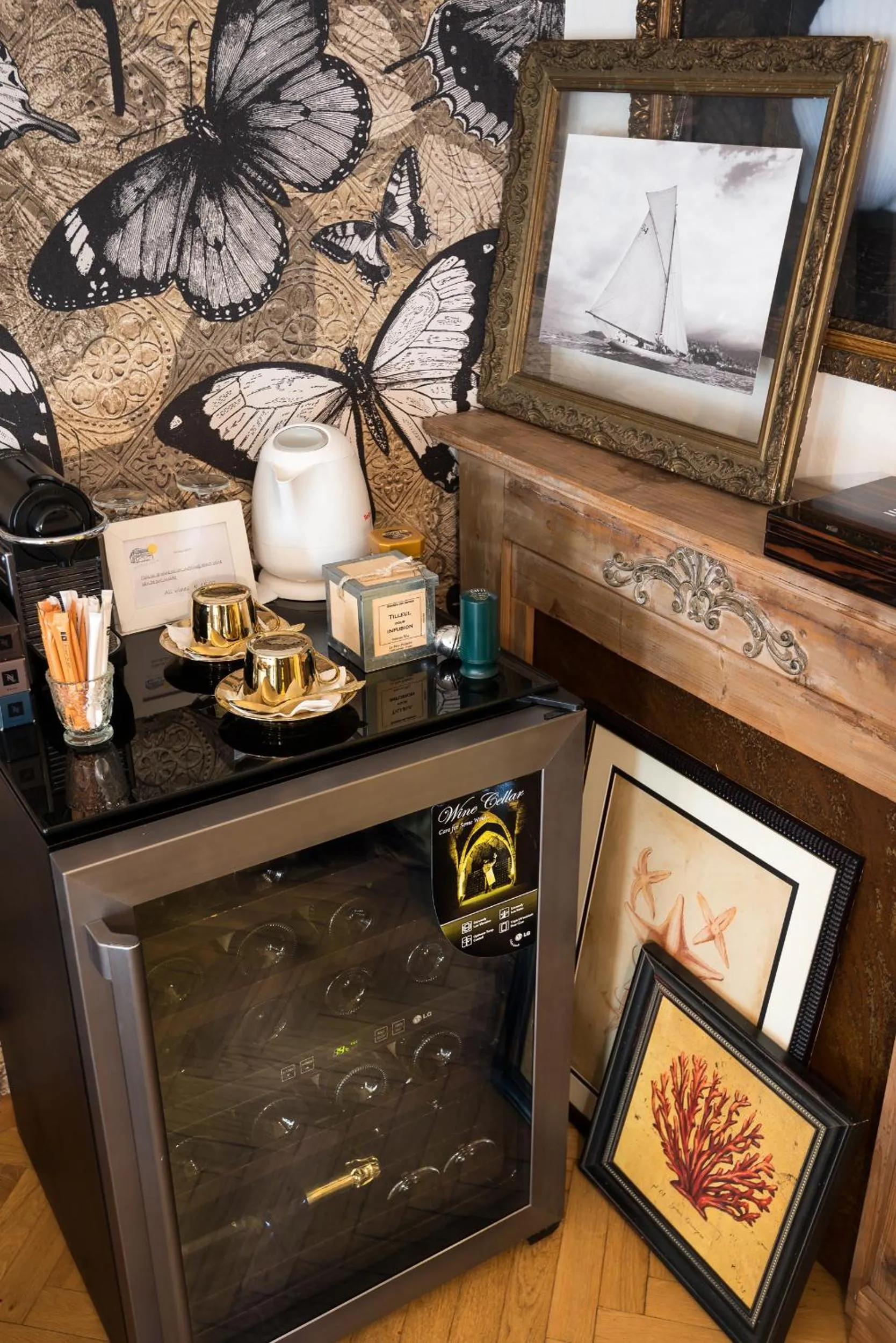 Coffee/tea facilities in Mediterranea Luxury House