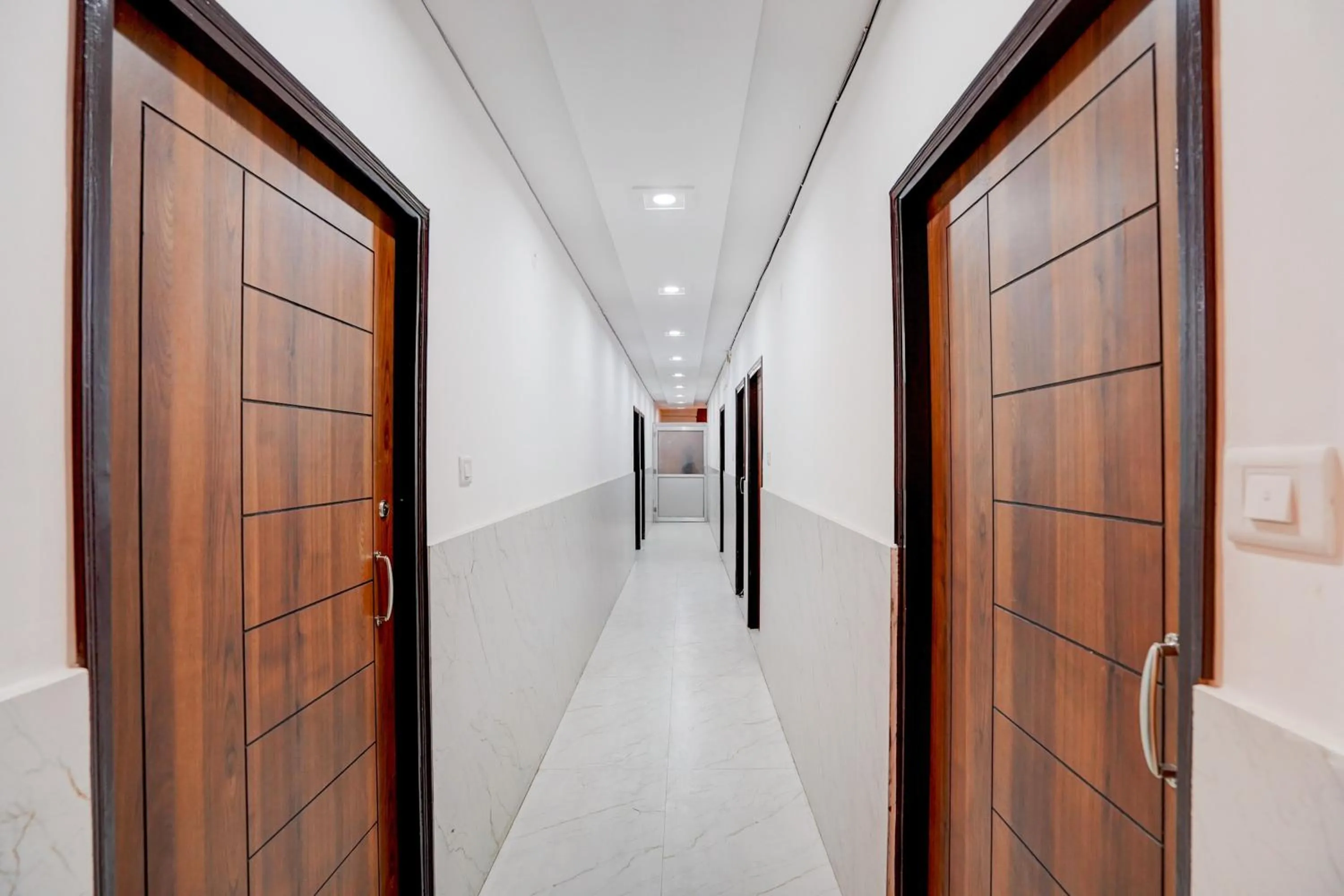 Super Collection O Vikas Nagar Post Office Formerly Metro Club and Guest House