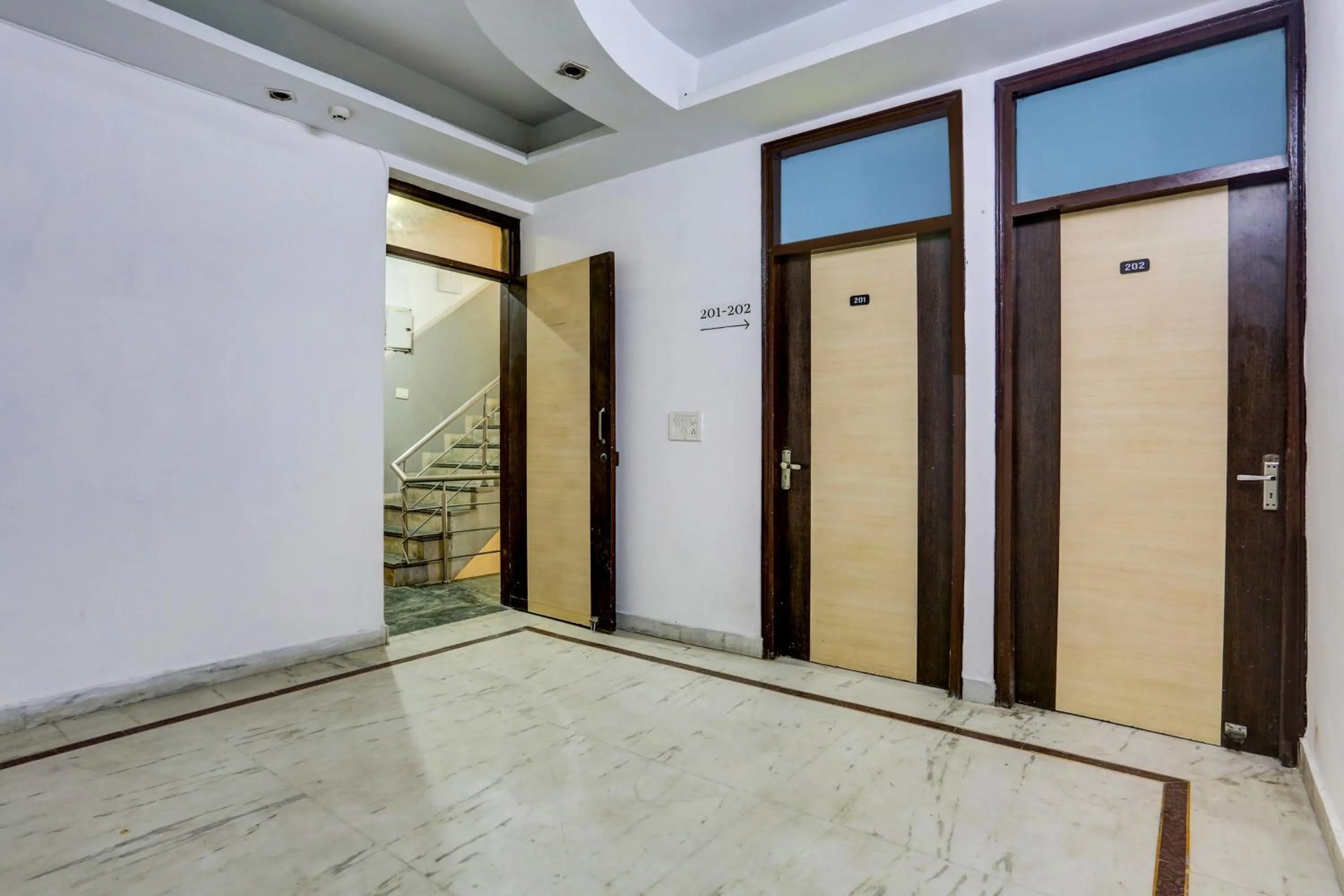 Hotel O East Punjabi Bagh Near Metro Station