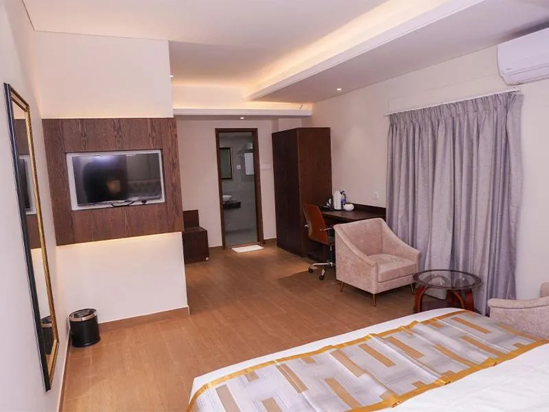 Oasis Hotel