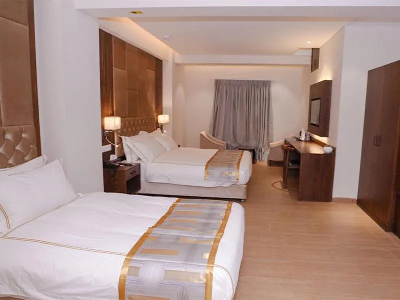 Oasis Hotel
