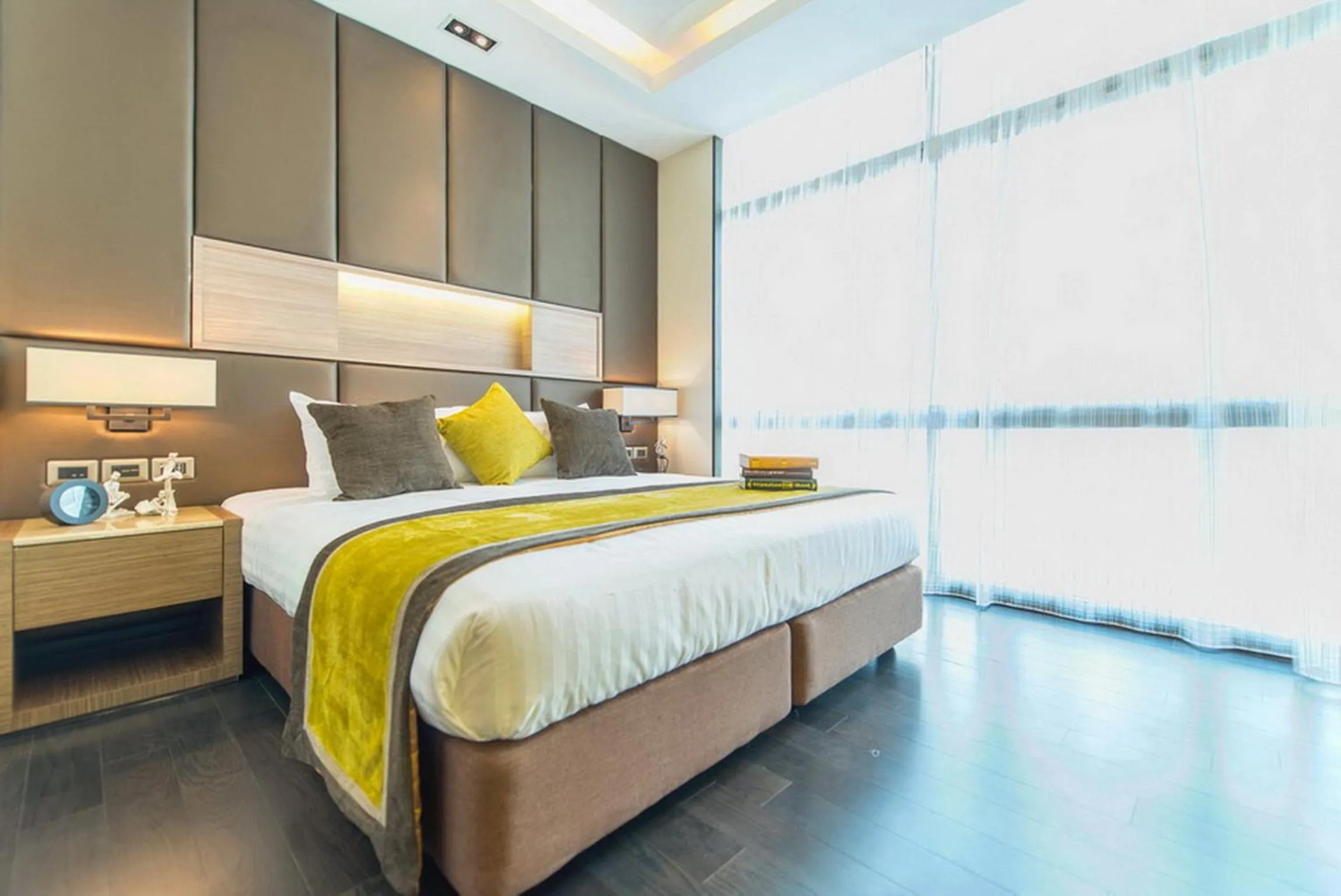 Bedroom, Bed in Qiss Residence by Bliston