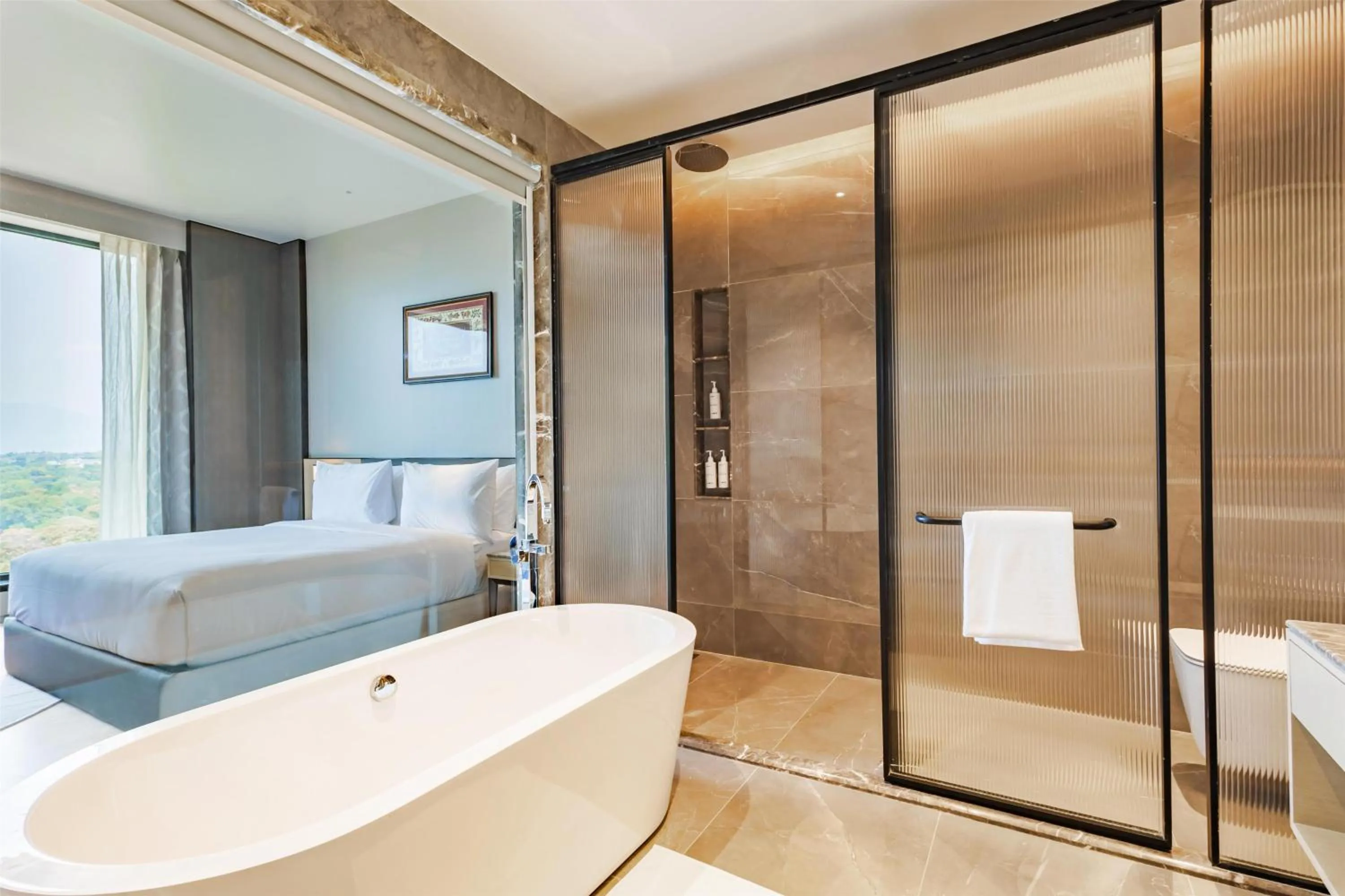 Bathroom, Bed in Radisson Hotel Jamshedpur