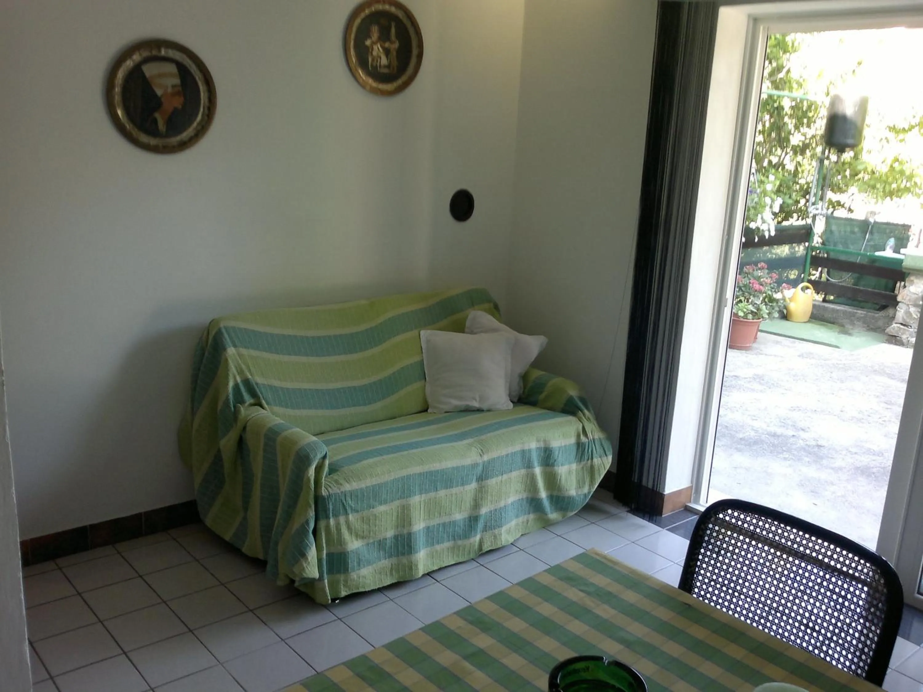 Dining area, Bed in Guest House Violeta