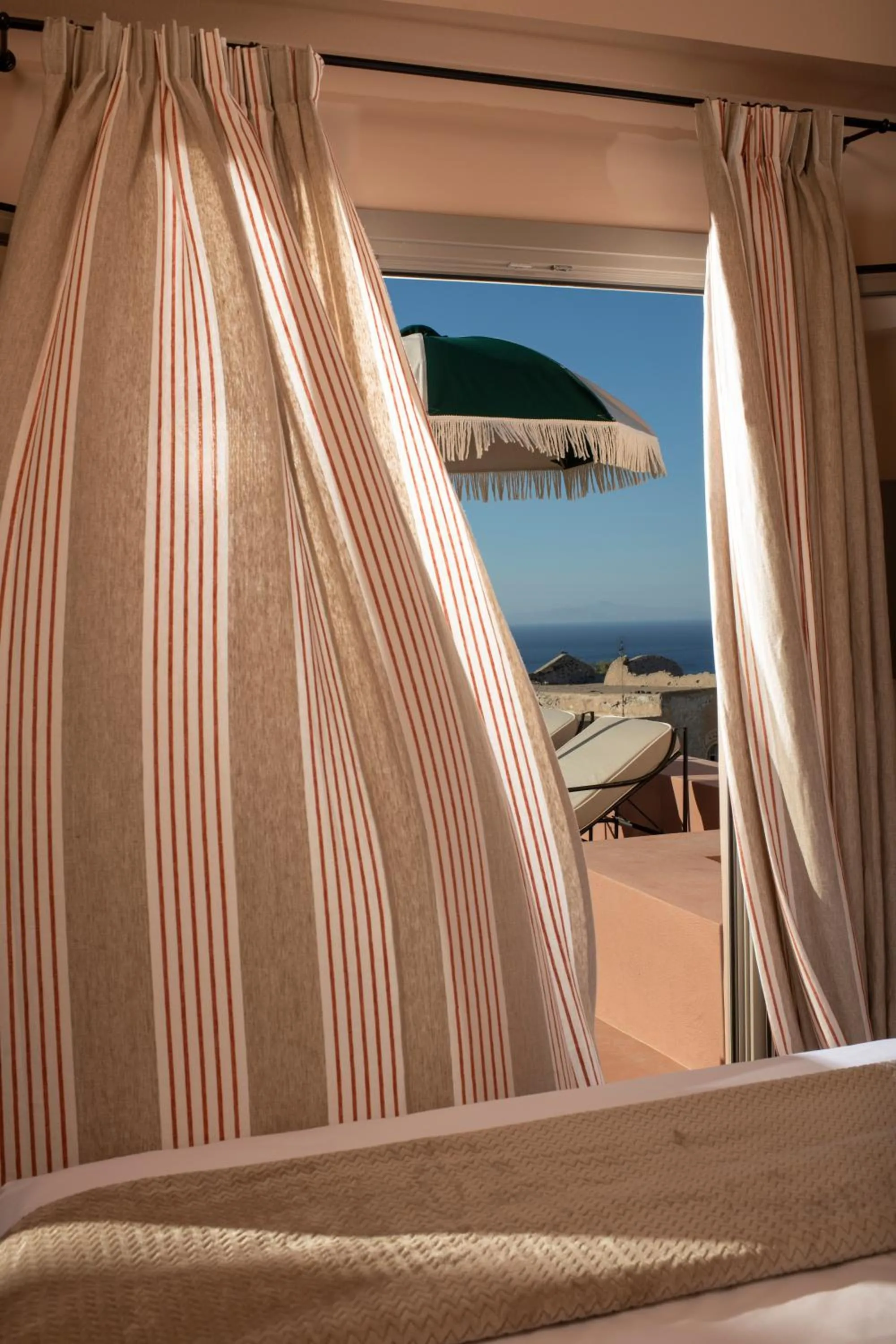 Photo of the whole room, Bed in Terra Verde Oia by K&K