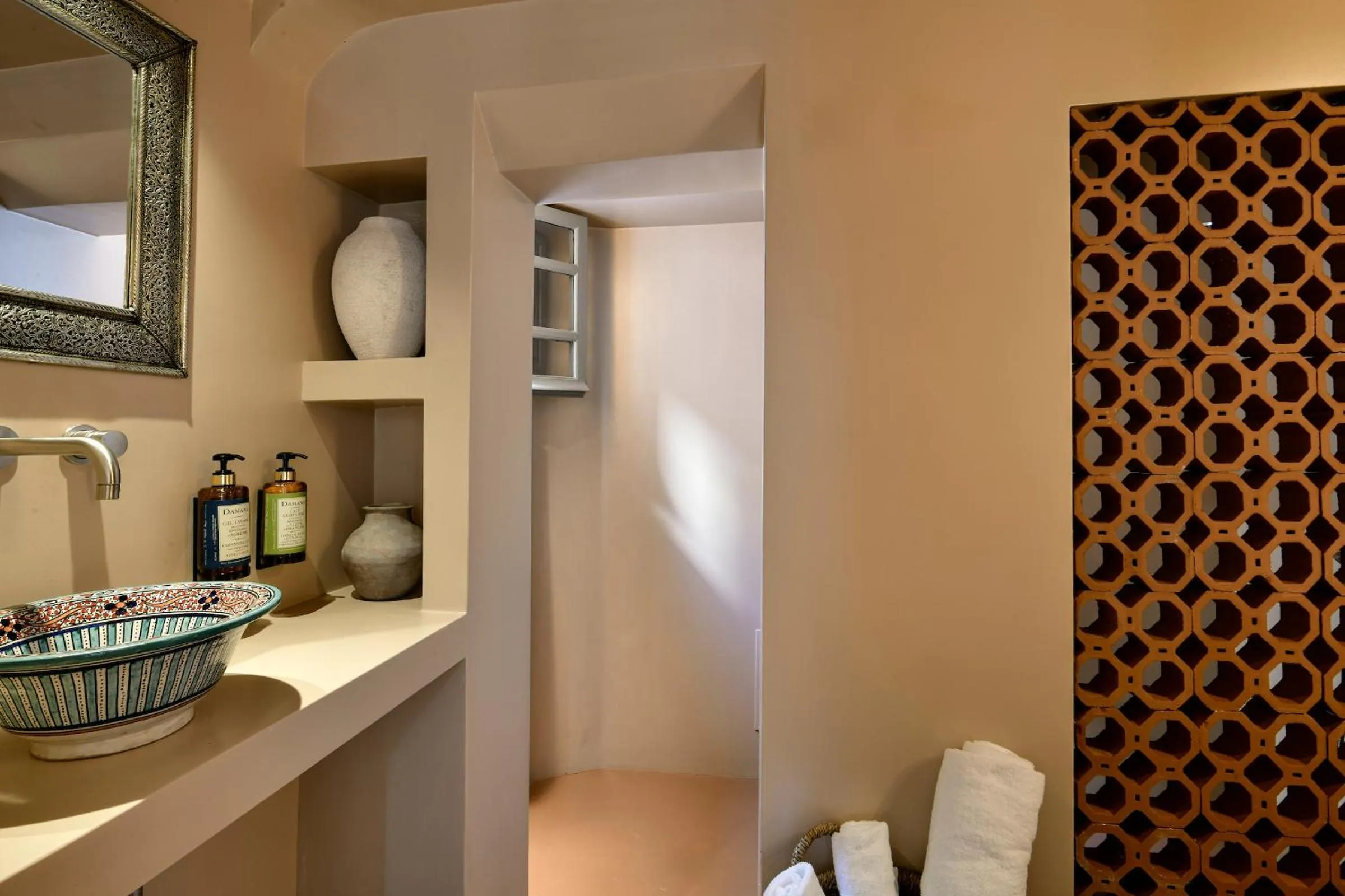 Bathroom in Terra Verde Oia by K&K