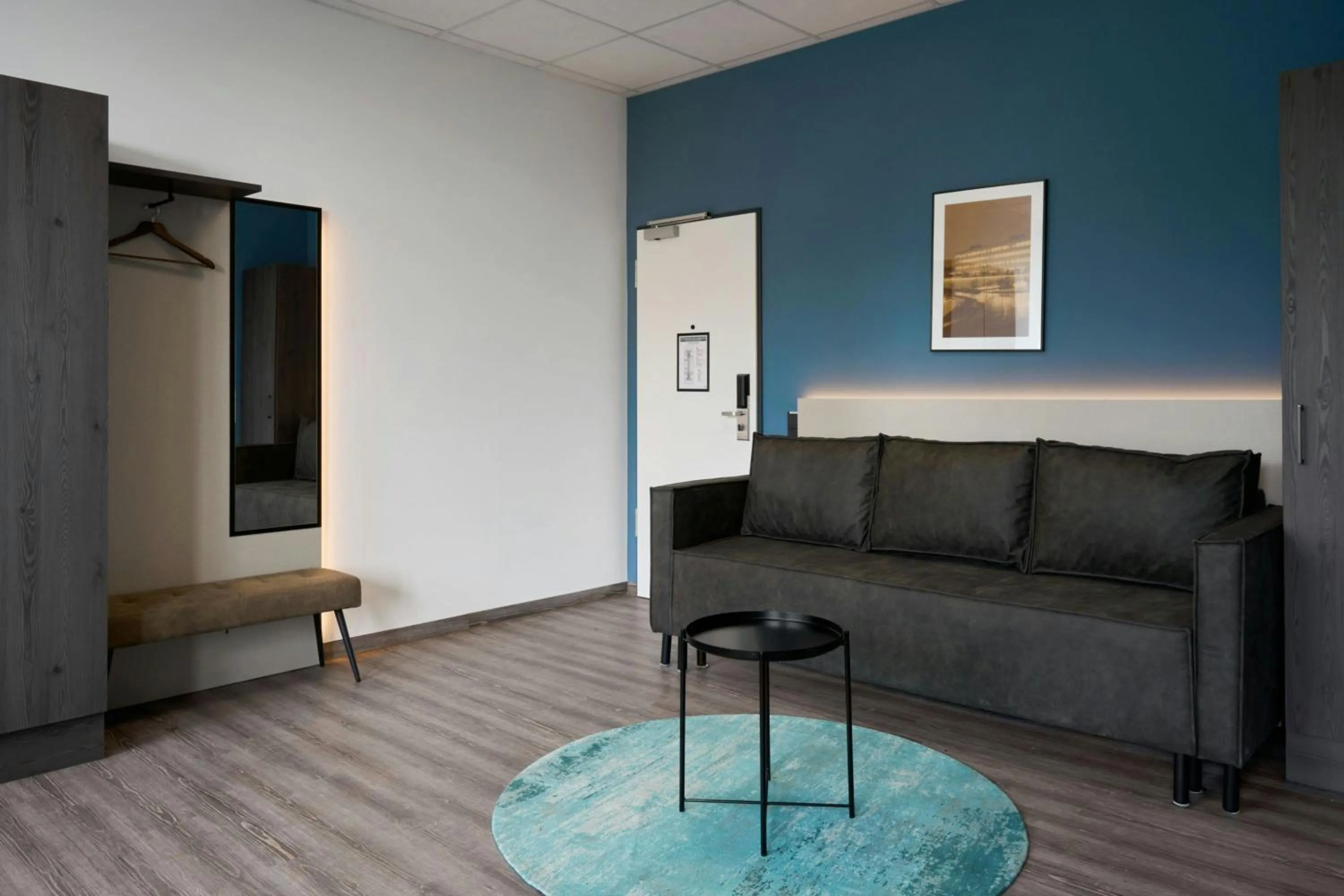 Photo of the whole room in Four Points Flex by Sheraton Östringen