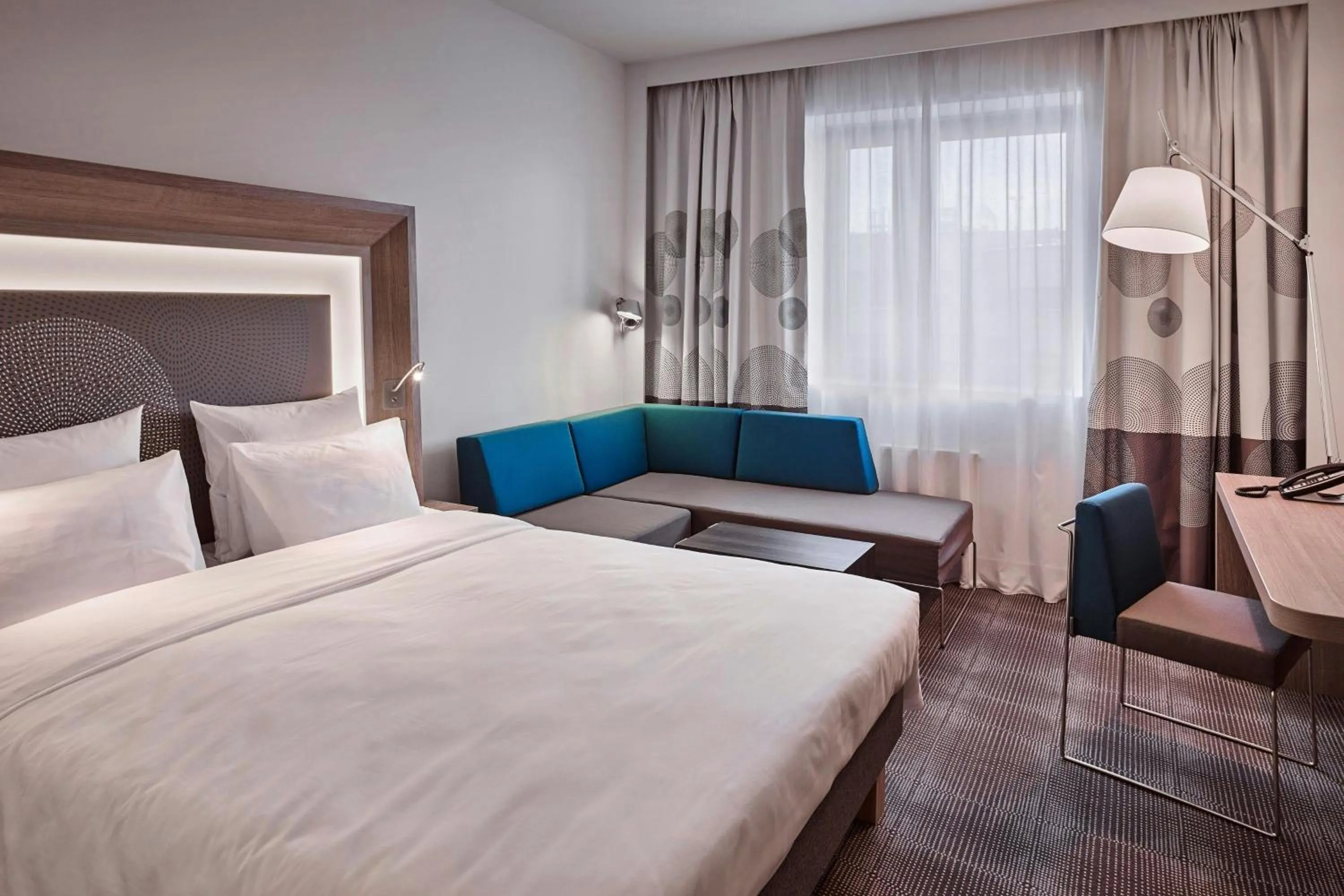 Photo of the whole room, Bed in Four Points Flex by Sheraton Östringen