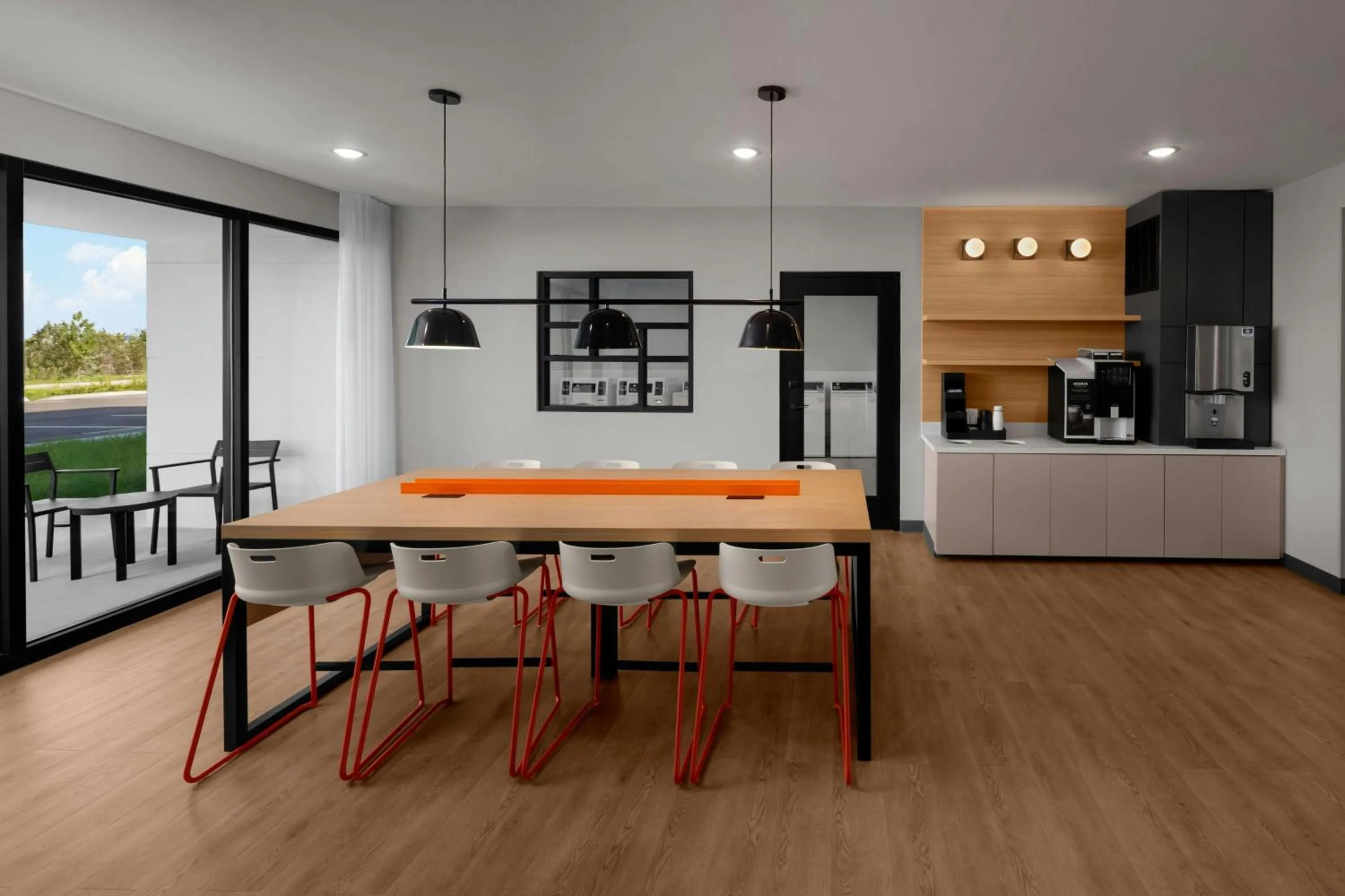 Restaurant/places to eat in StudioRes by Marriott Fort Myers Airport