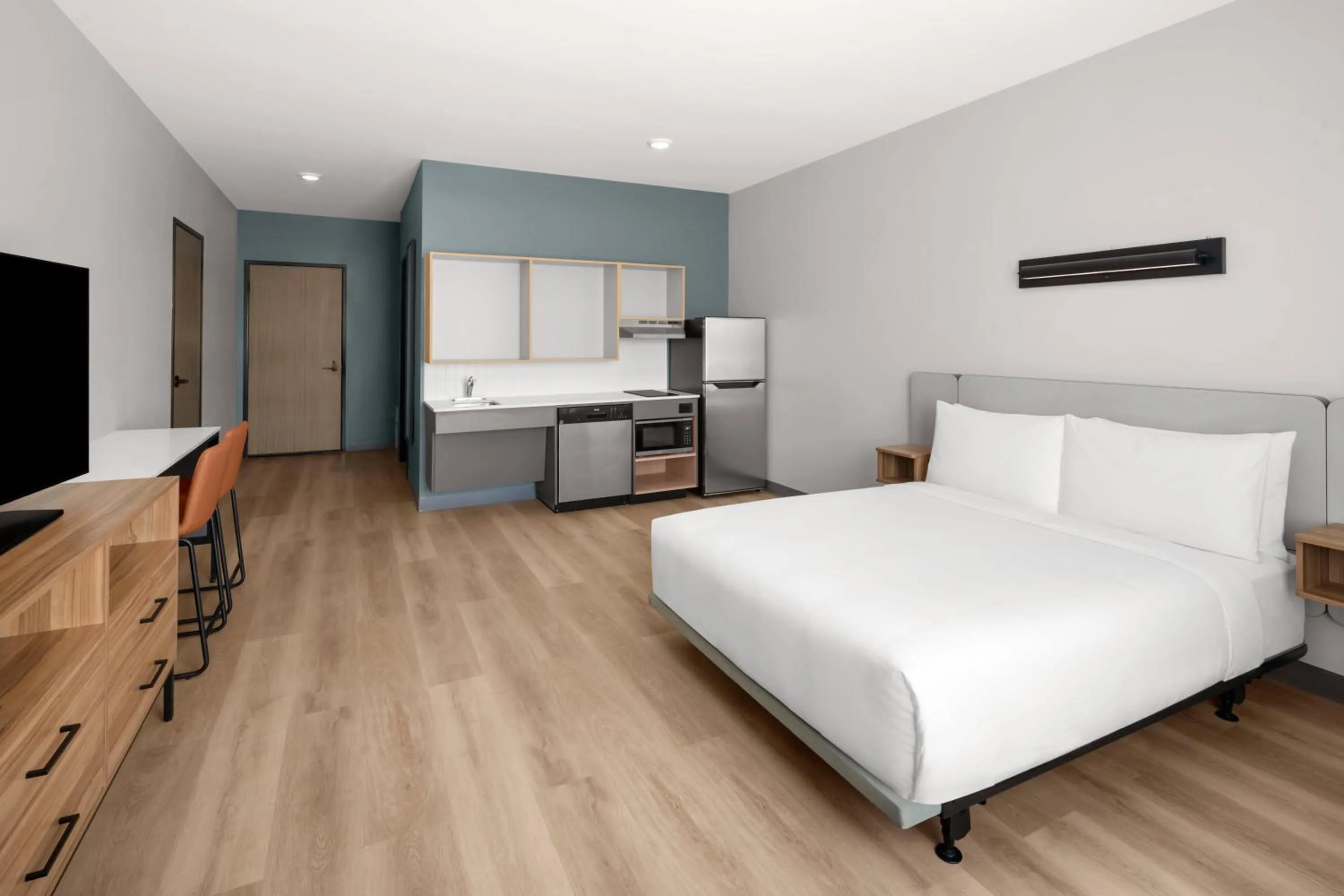 Photo of the whole room, Bed in StudioRes by Marriott Fort Myers Airport