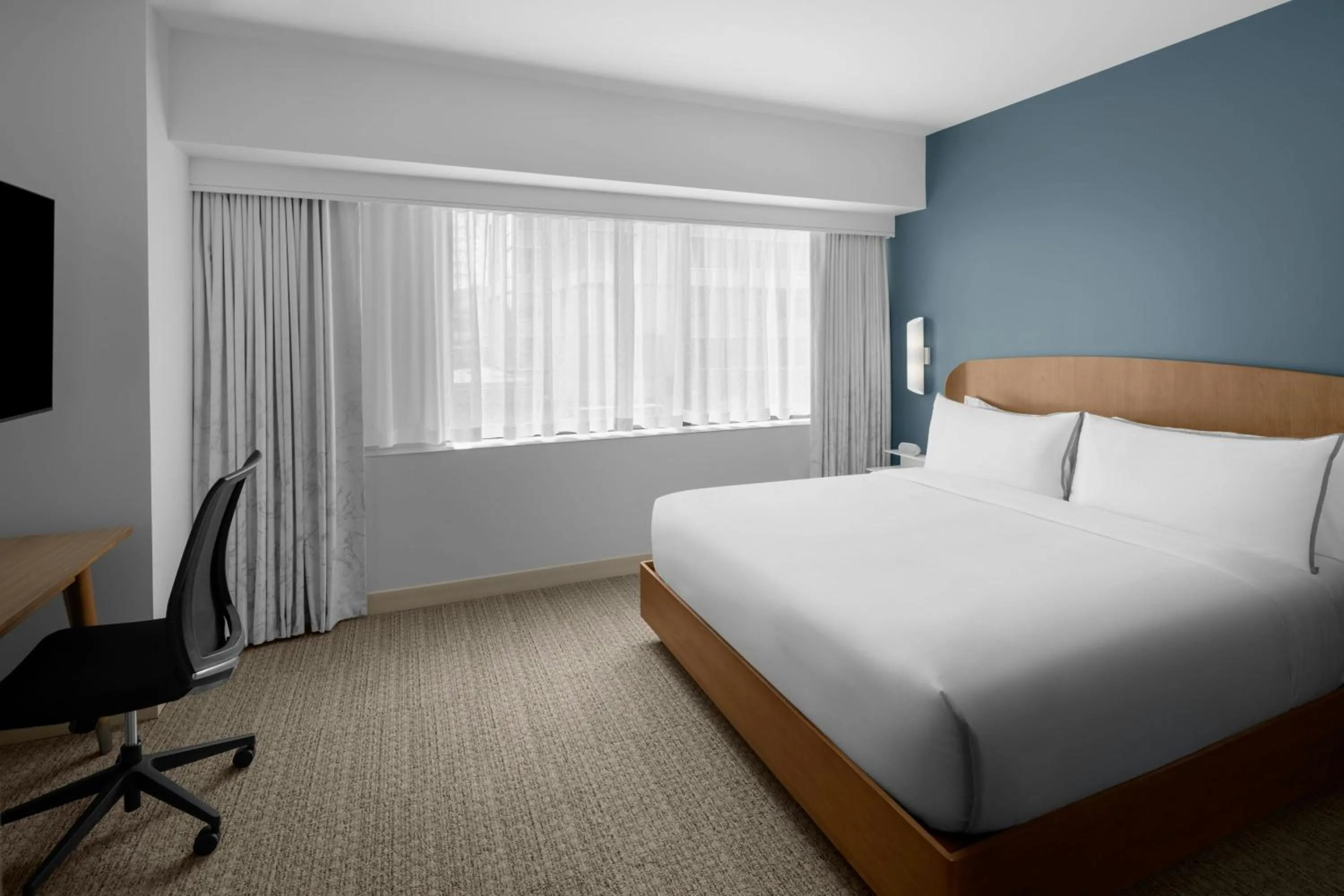 Photo of the whole room, Bed in Element Calgary Downtown