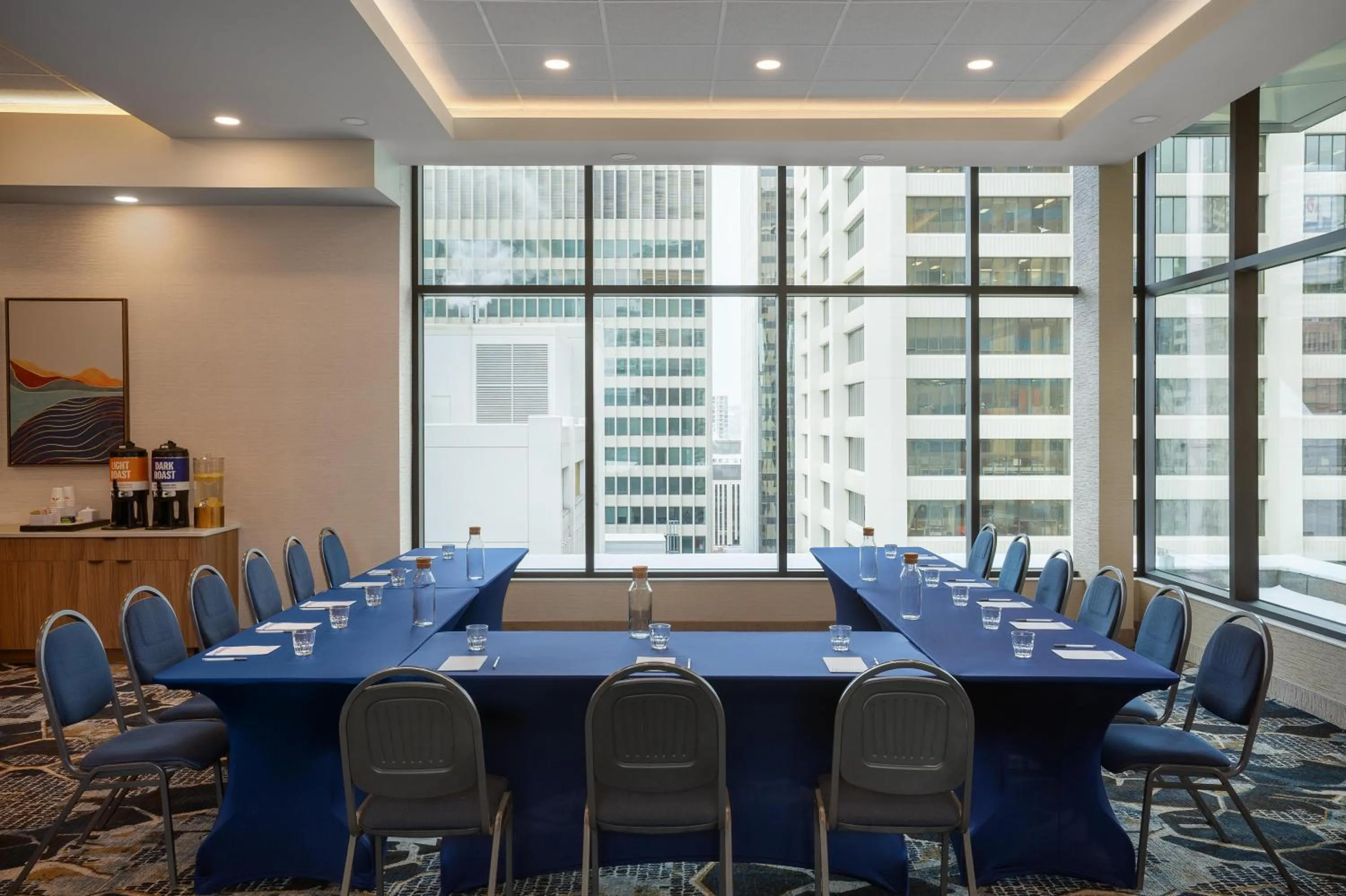 Meeting/conference room in Hampton Inn By Hilton Calgary Downtown