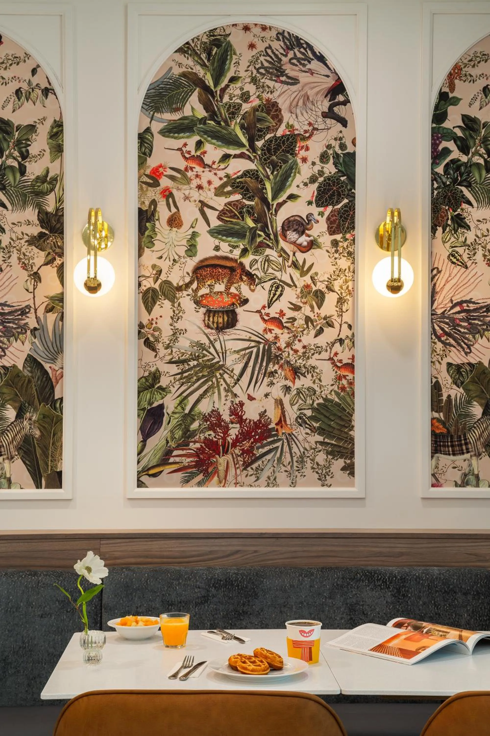 Breakfast in Hampton Inn By Hilton Calgary Downtown