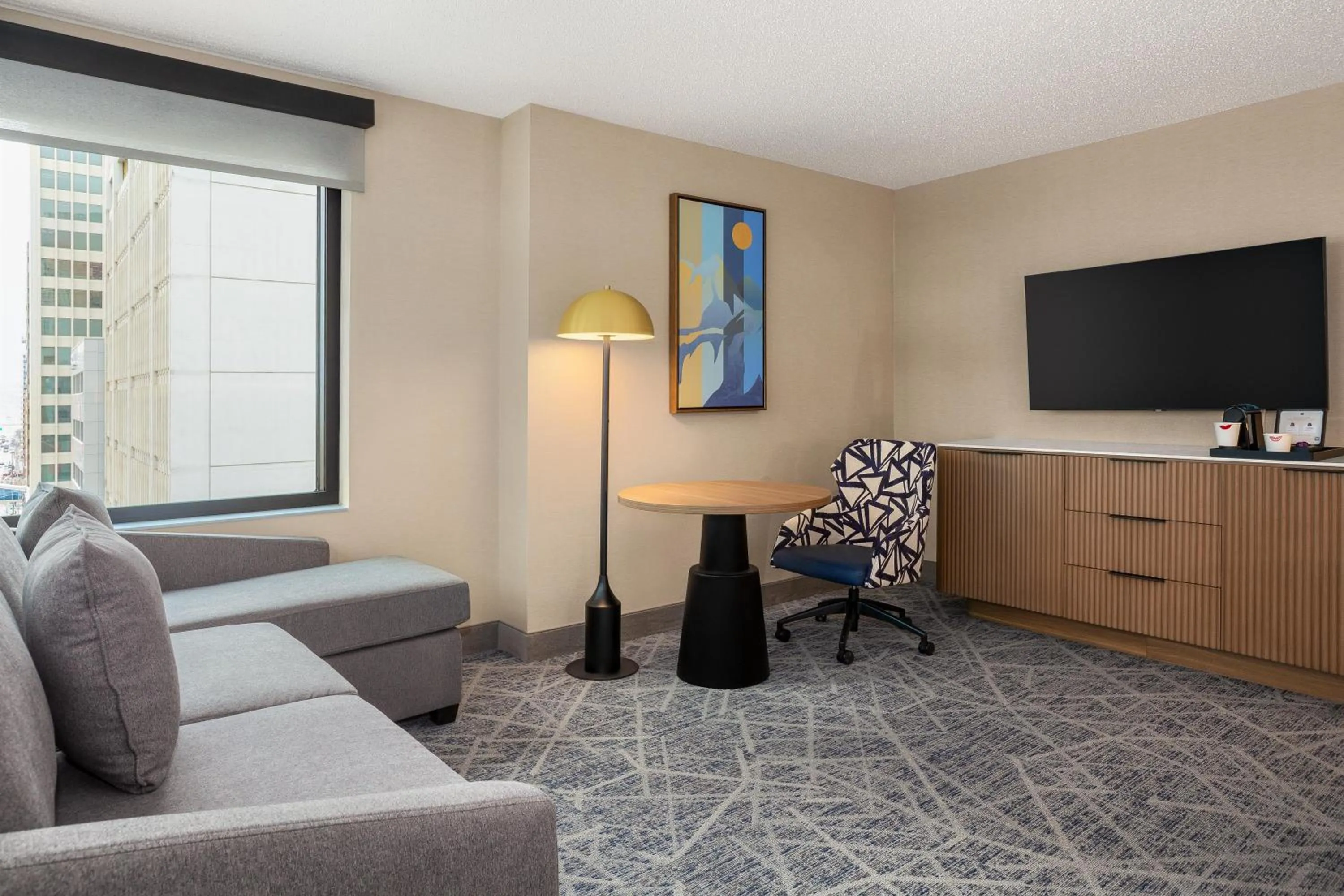 Living room in Hampton Inn By Hilton Calgary Downtown