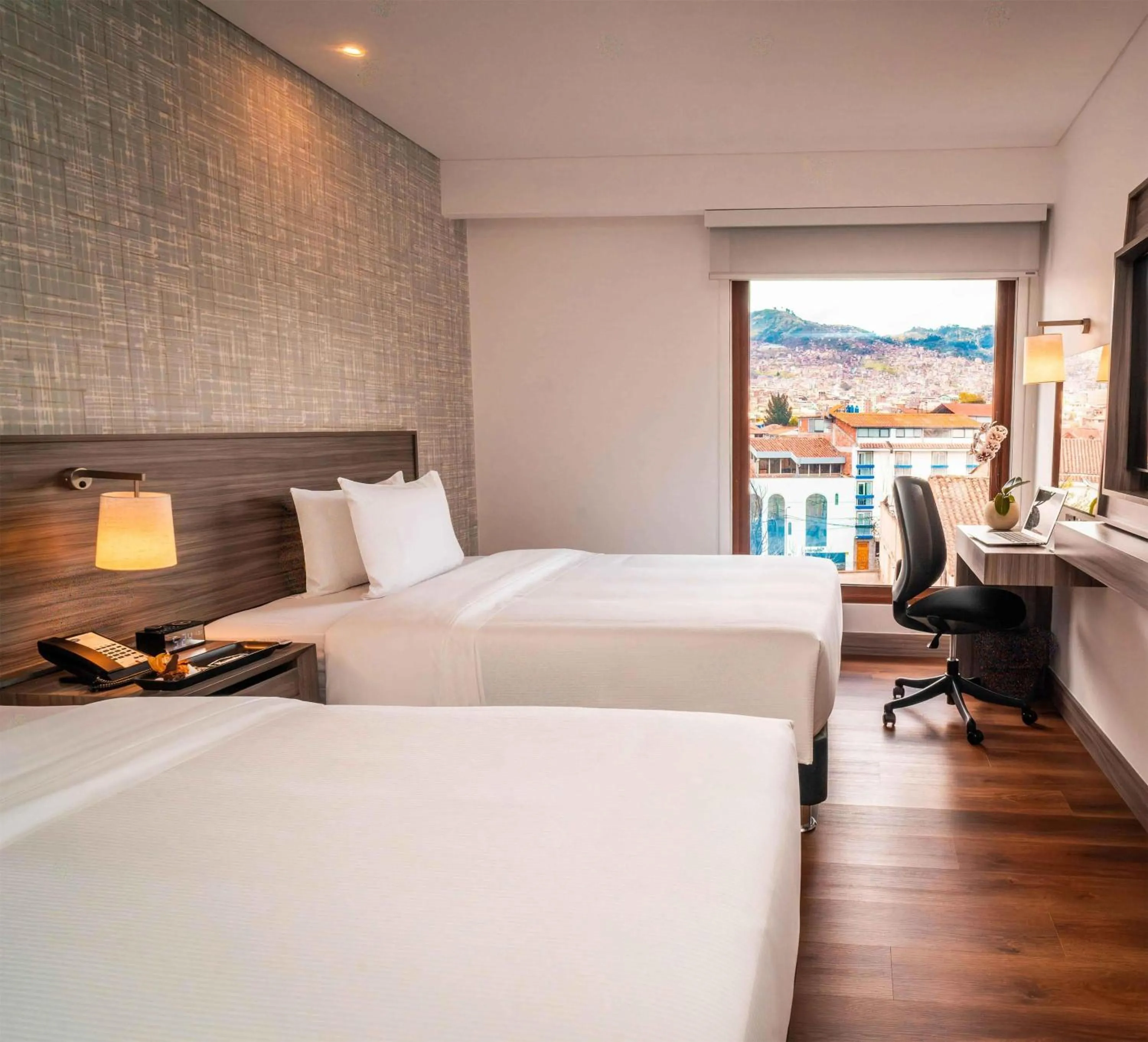 Bed in Hampton By Hilton Cusco