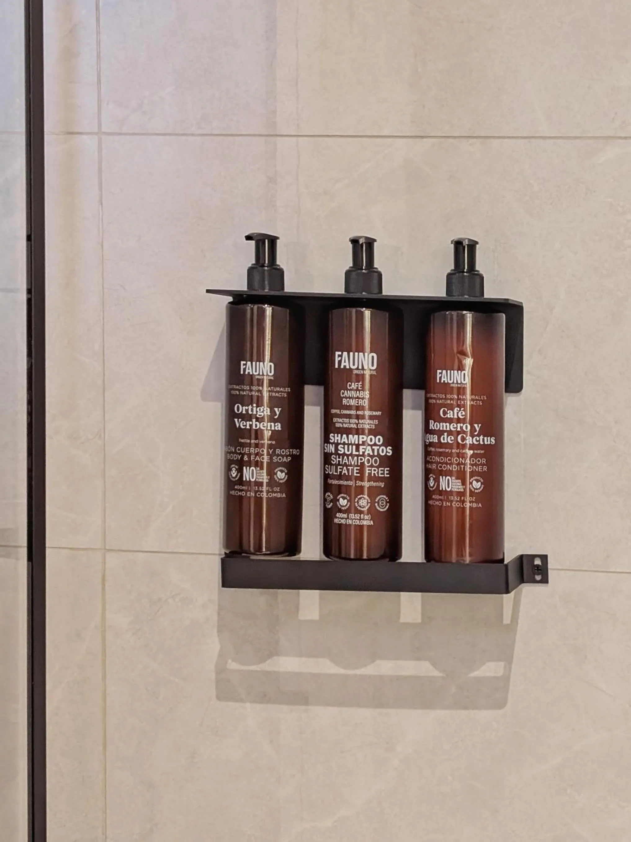 Bathroom in Moa Select