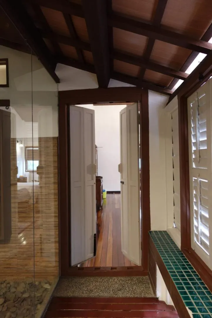 Bathroom in Sarang Paloh Heritage Stay