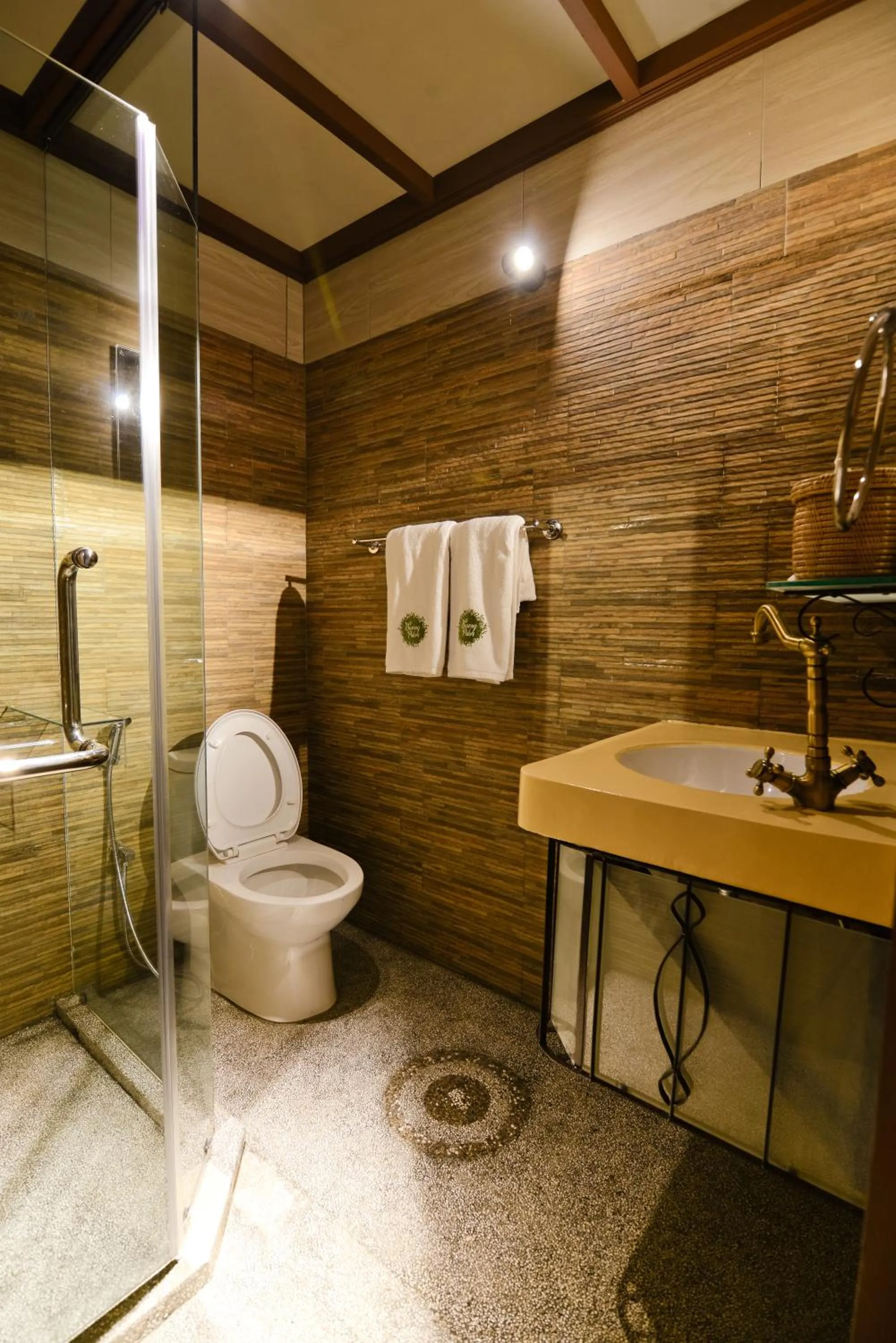 Bathroom in Sarang Paloh Heritage Stay