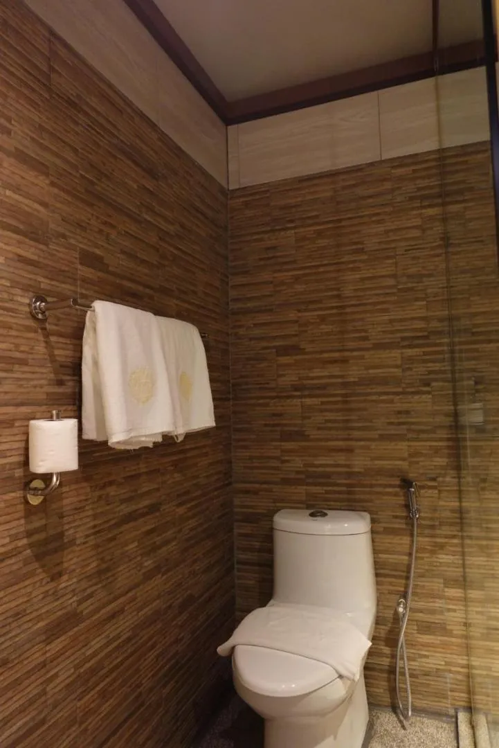 Bathroom in Sarang Paloh Heritage Stay